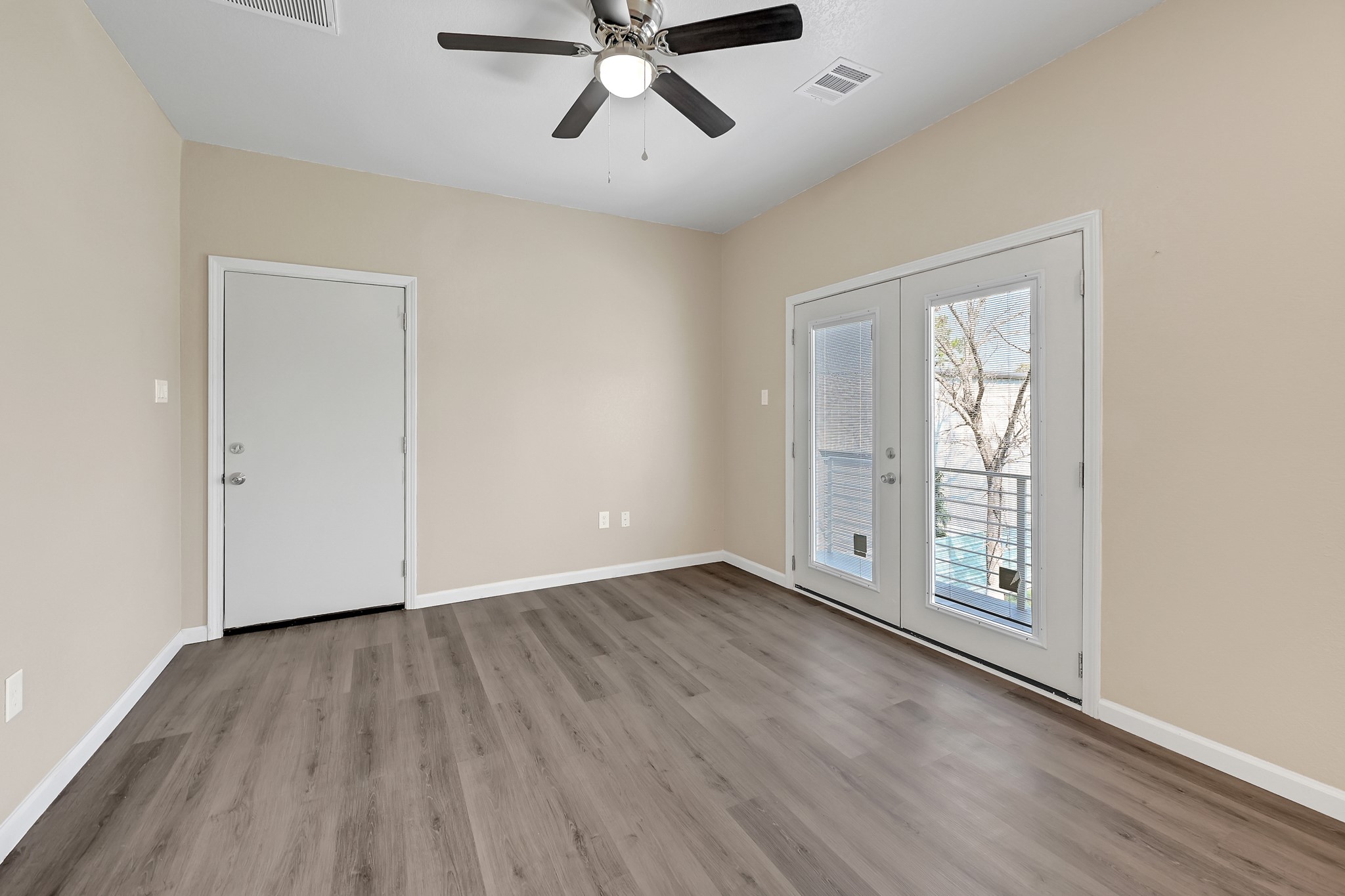 8110 Braniff Street B Property Photo 10