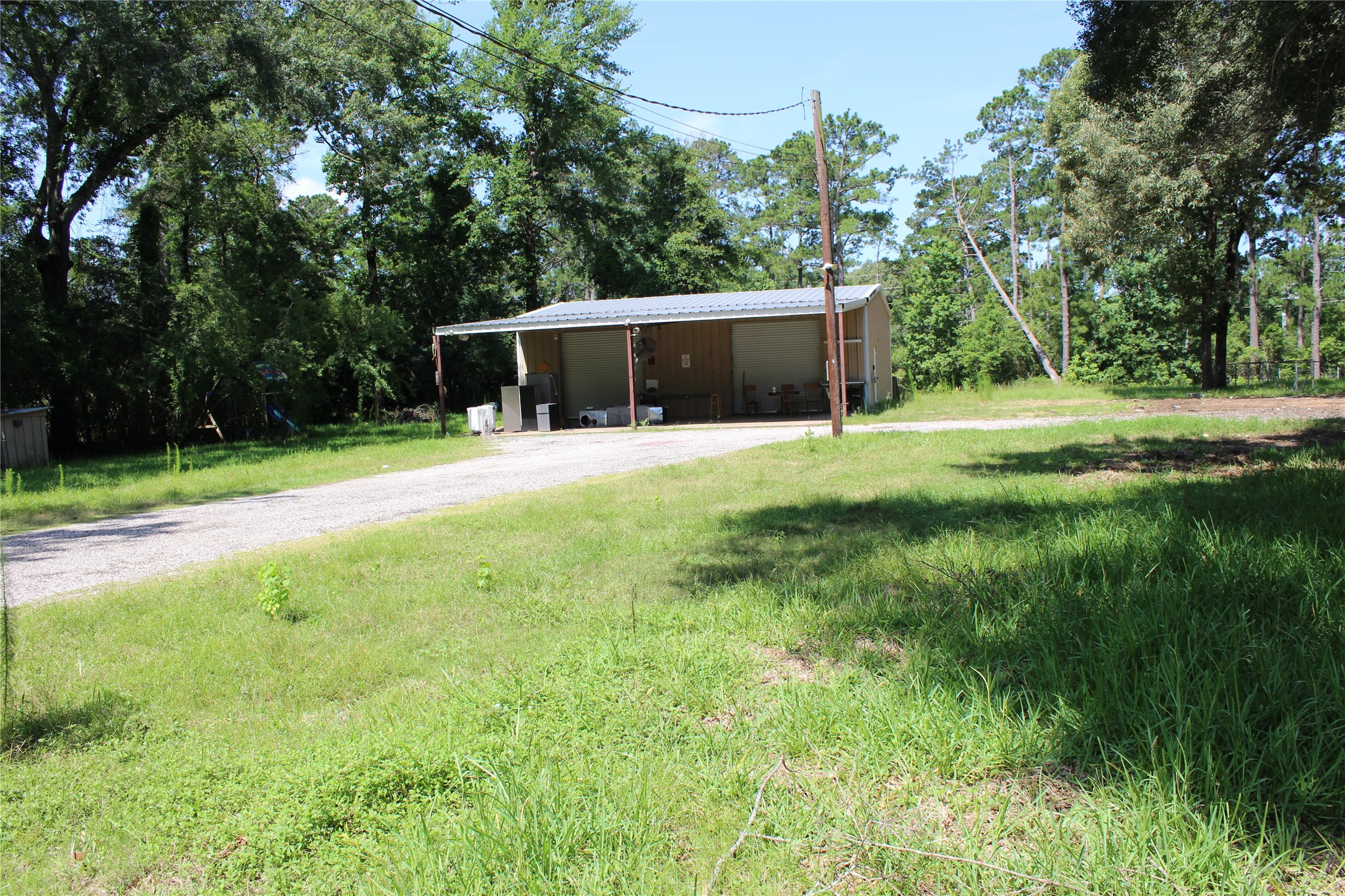 15440 Esther Drive Property Photo 4
