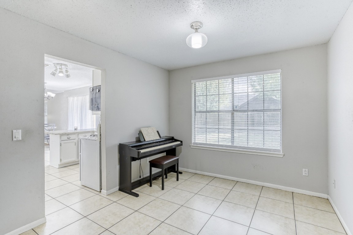 10603 Prospect Hill Drive Property Photo 11