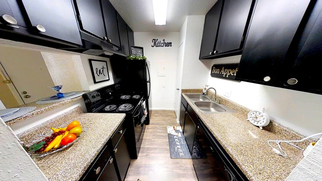 424 S Bender Avenue 302 Property Photo 6