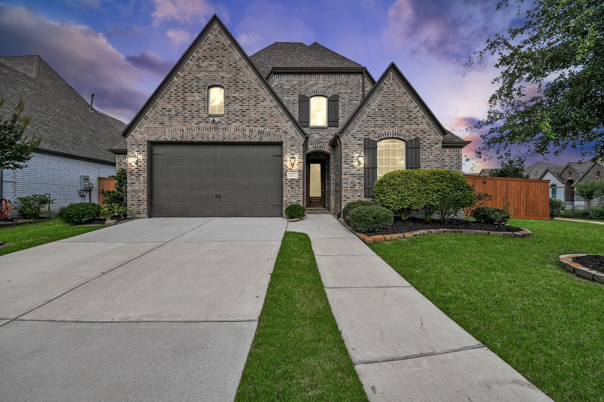 6911 Montclair Colony Trail Property Photo 1