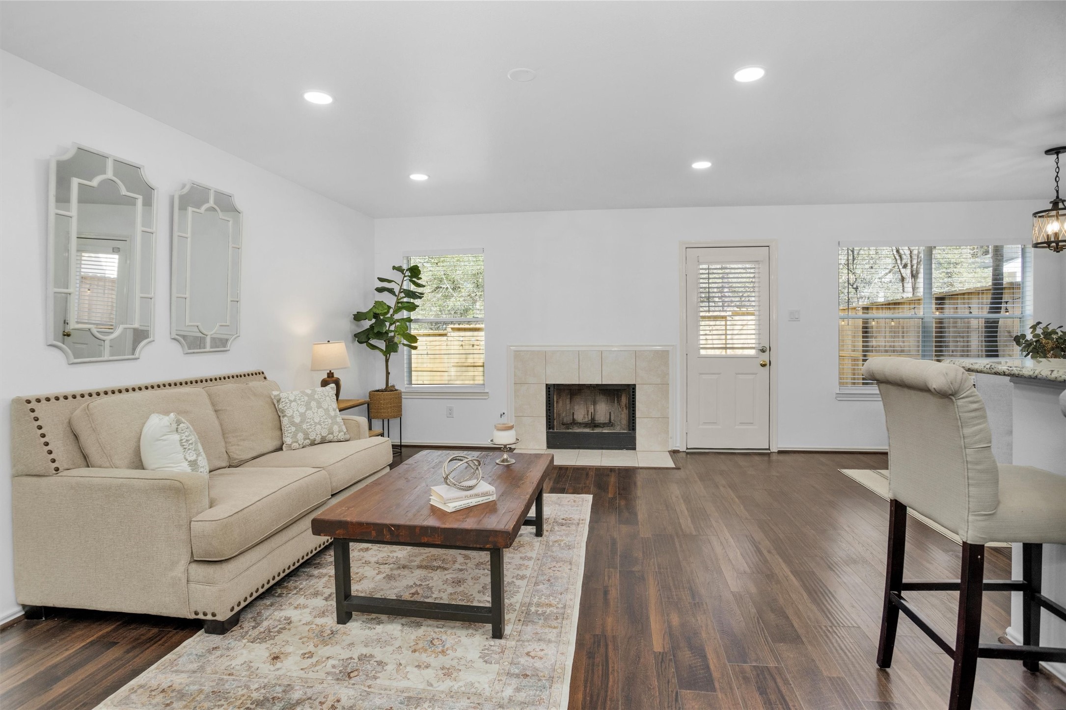 35 Marble Rock Place Property Photo 3