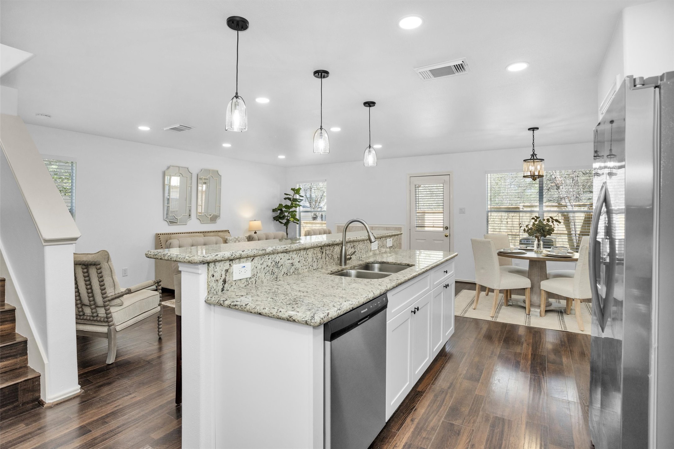 35 Marble Rock Place Property Photo 5