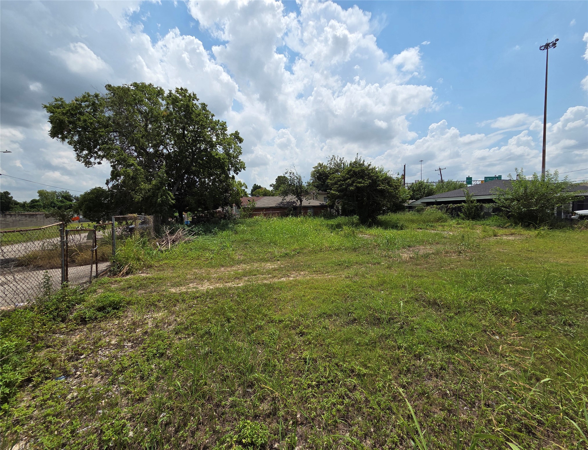 5514 Jensen Drive Property Photo 1
