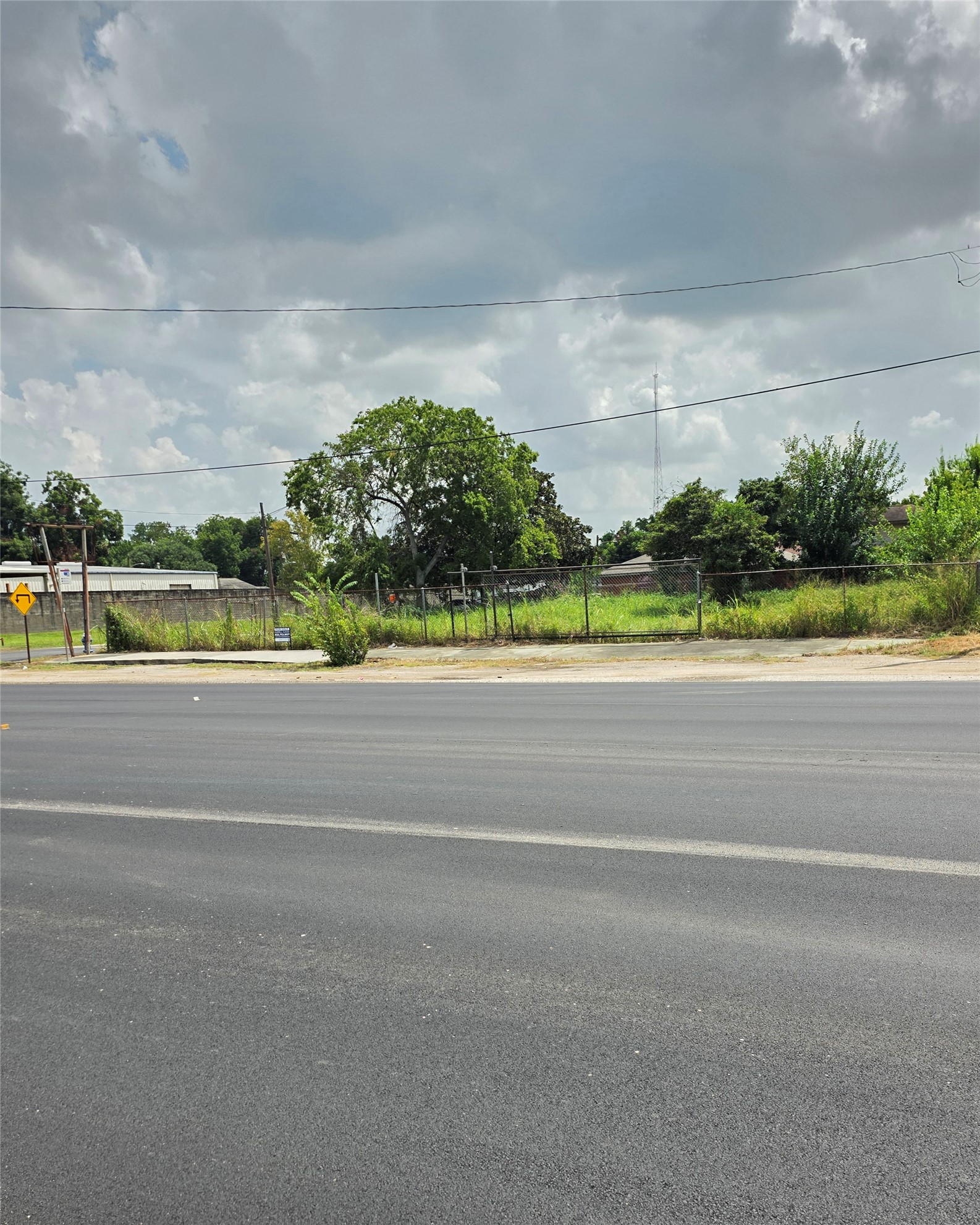 5514 Jensen Drive Property Photo 4