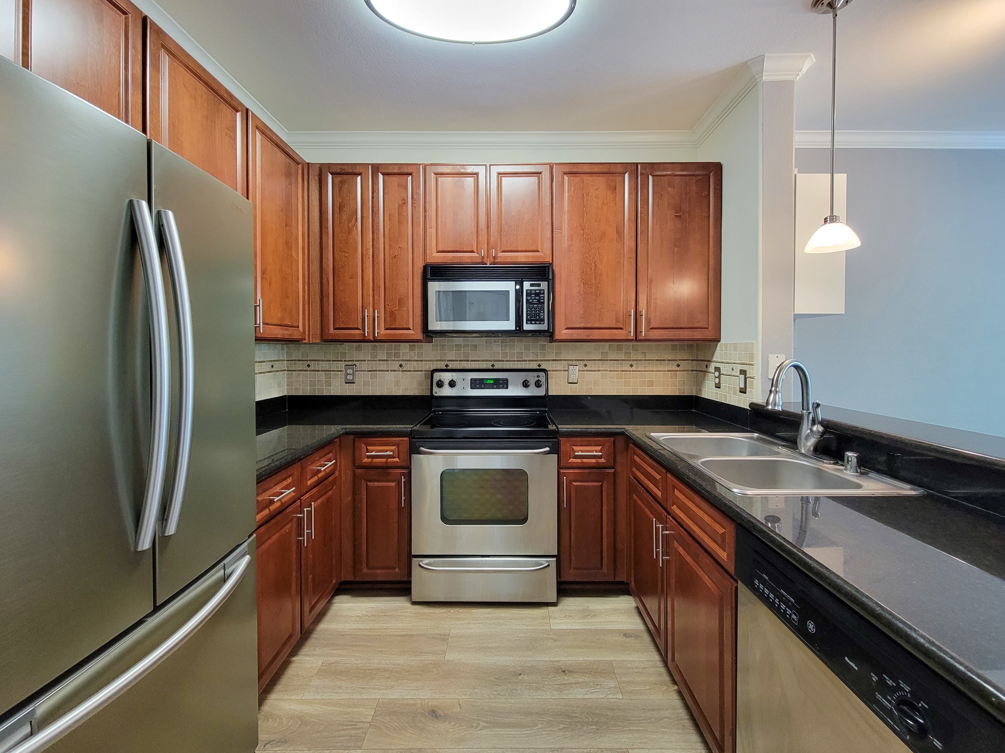 9200 Westheimer Road 305 Property Photo 4