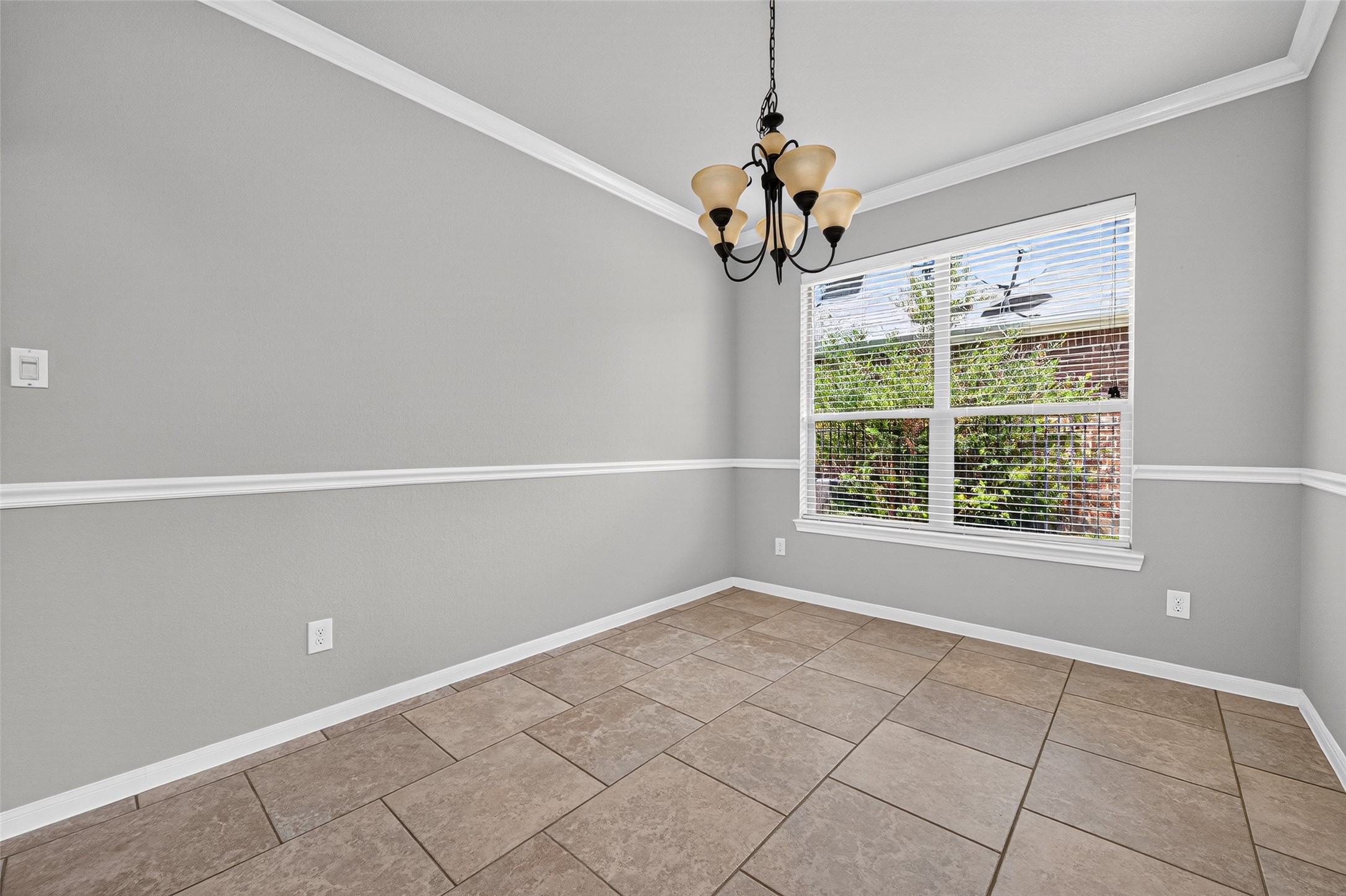 50 Vershire Circle Property Photo 9