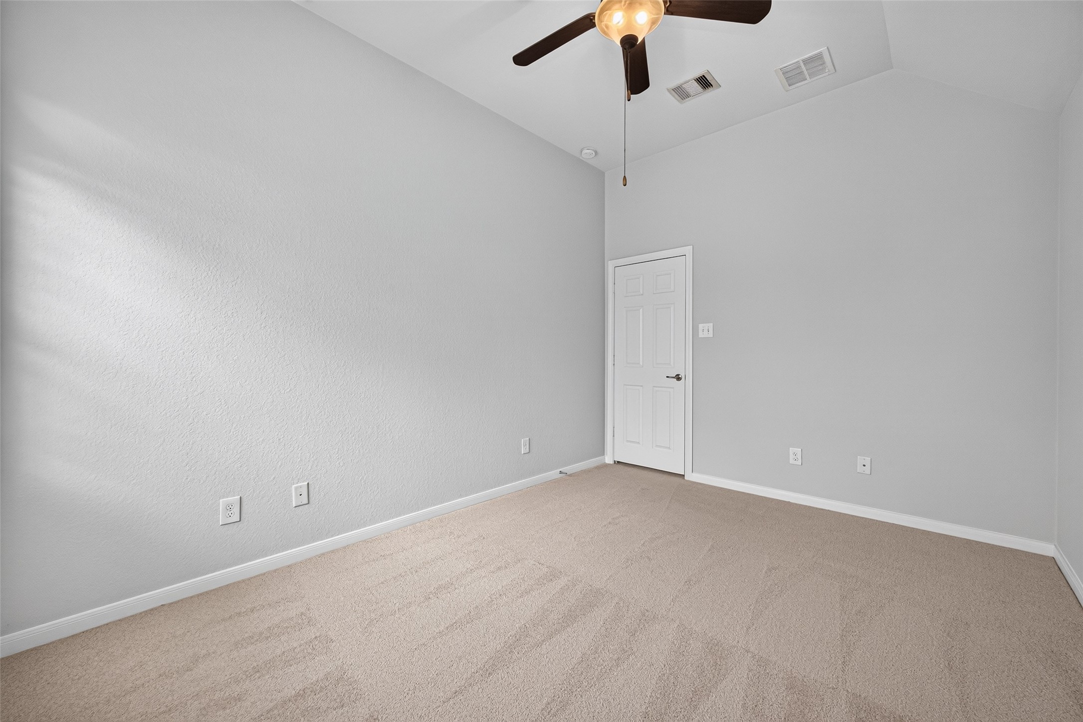 50 Vershire Circle Property Photo 29