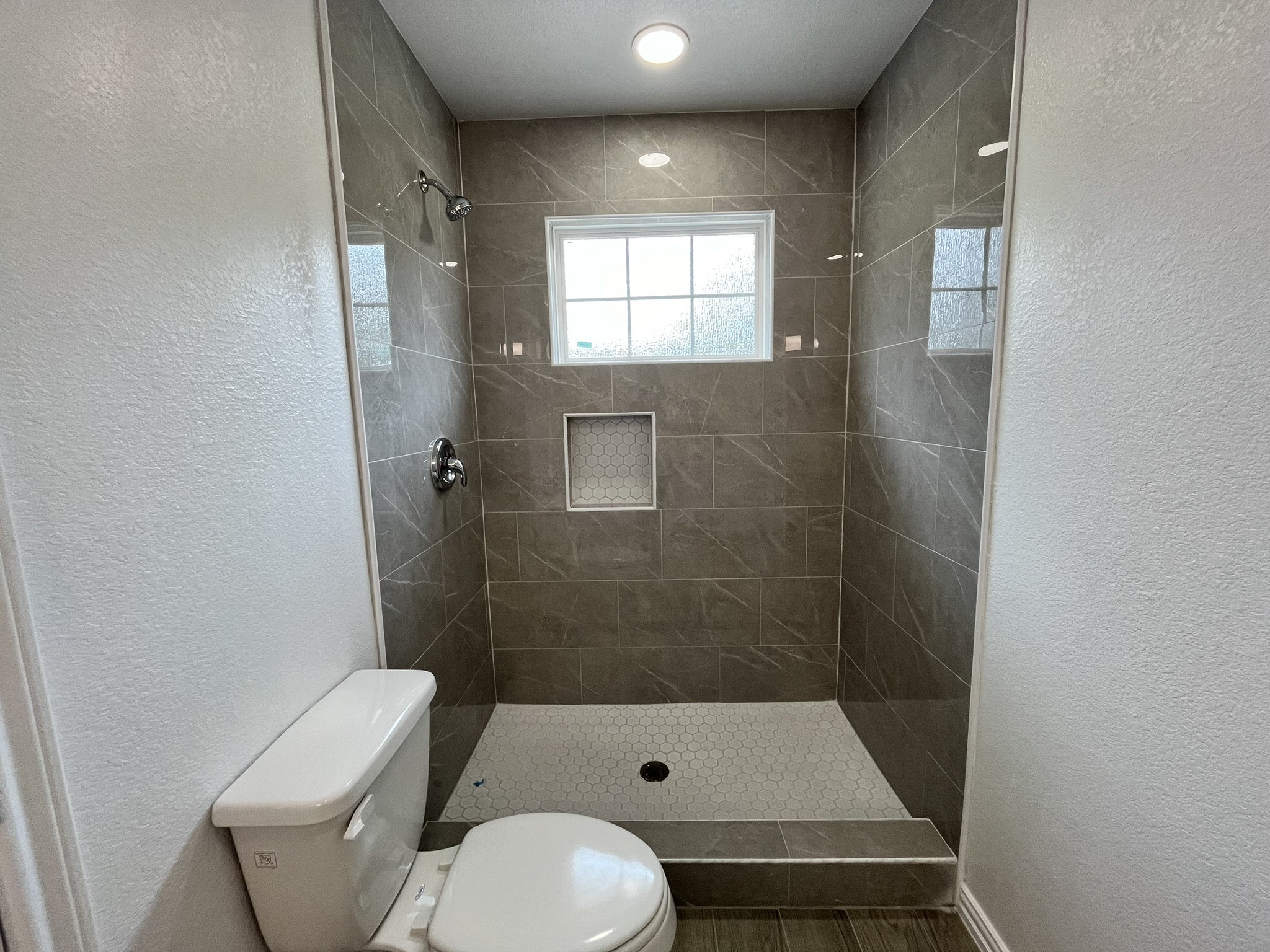 5706 Howell Street B Property Photo 25
