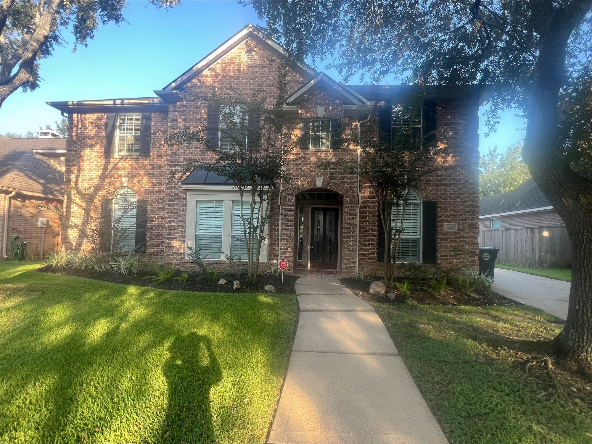 1122 Oak Glen Lane Property Photo 1