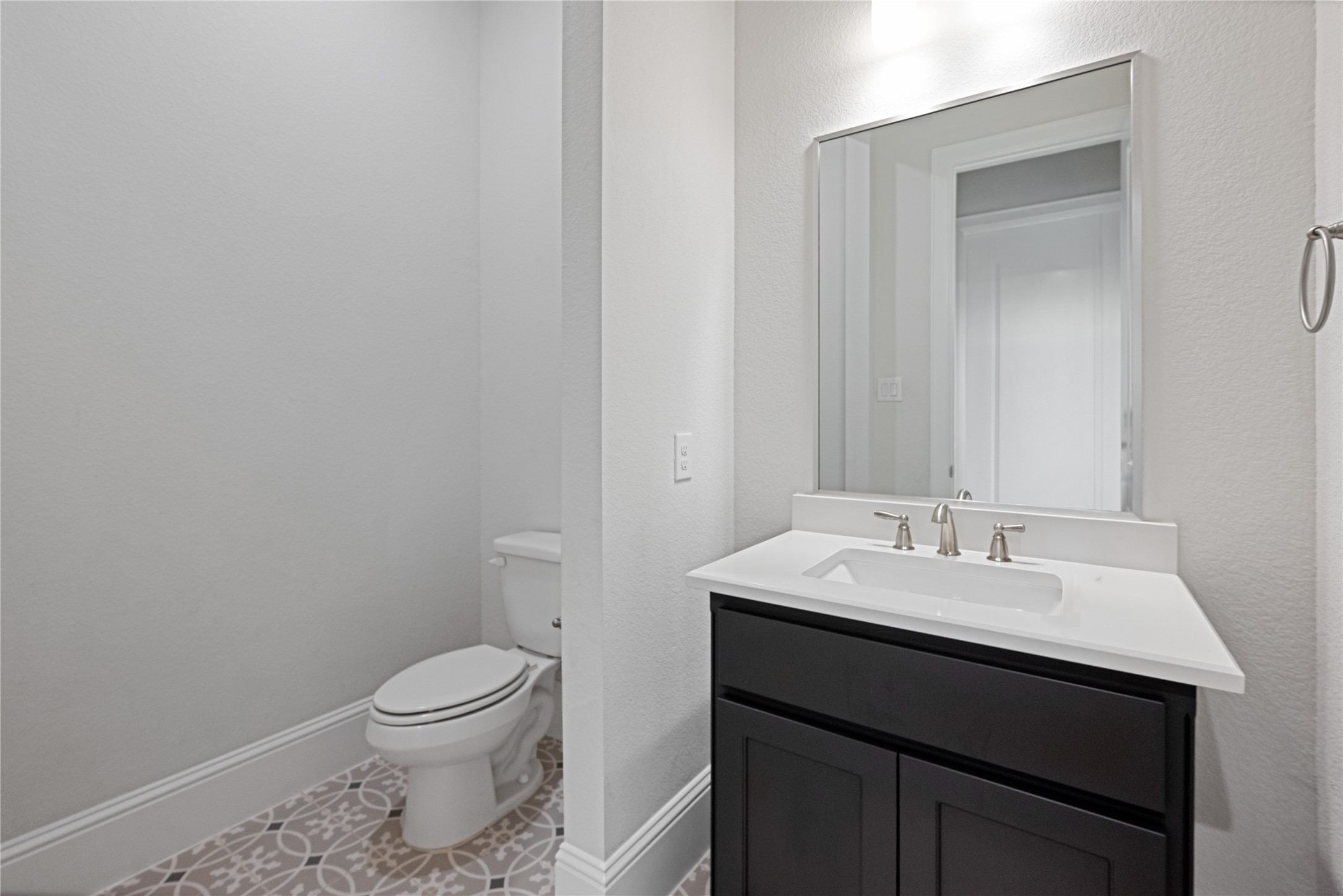 622 Platinum Stone Lane Property Photo 32