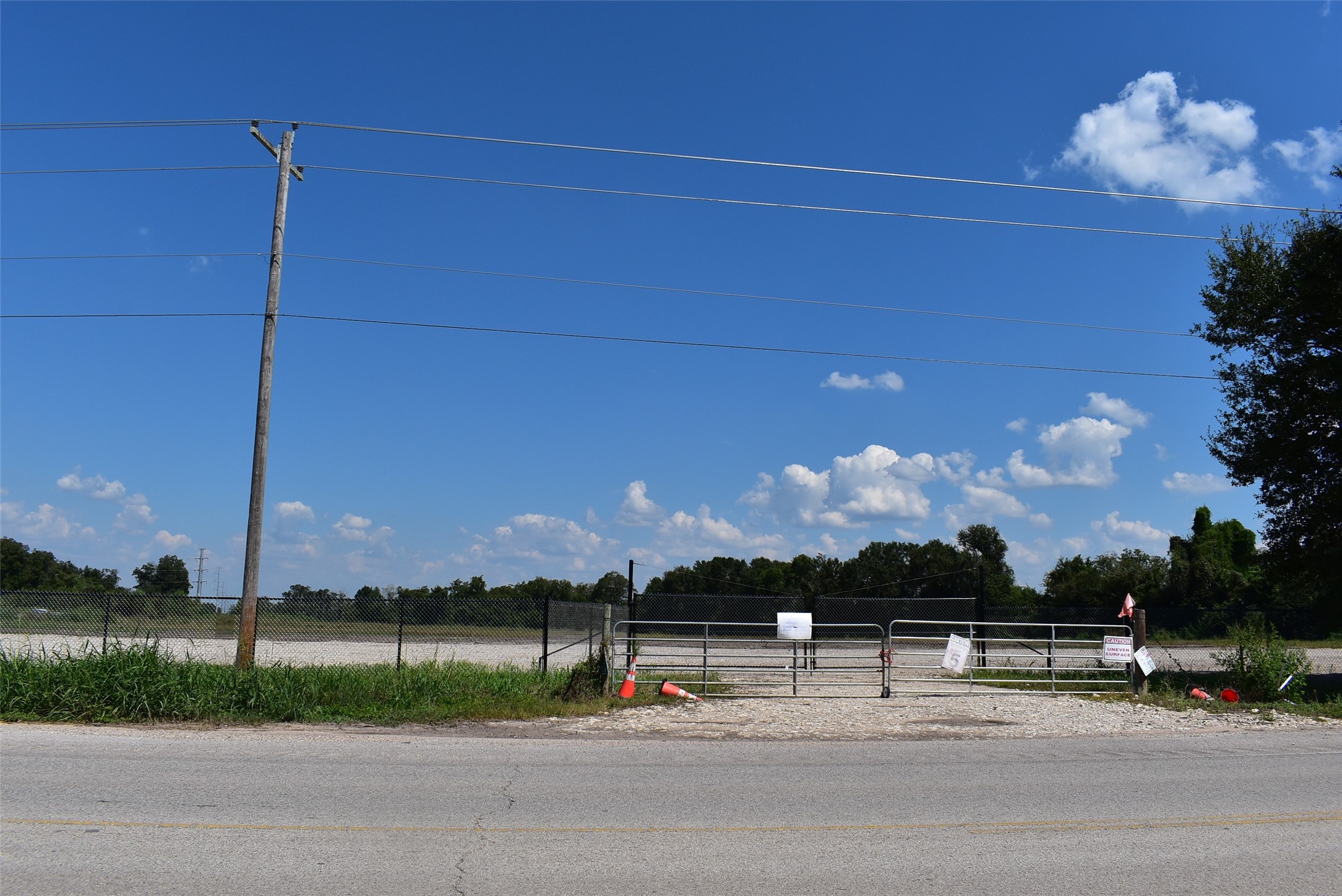 8911 Fm 524 Road Property Photo 2