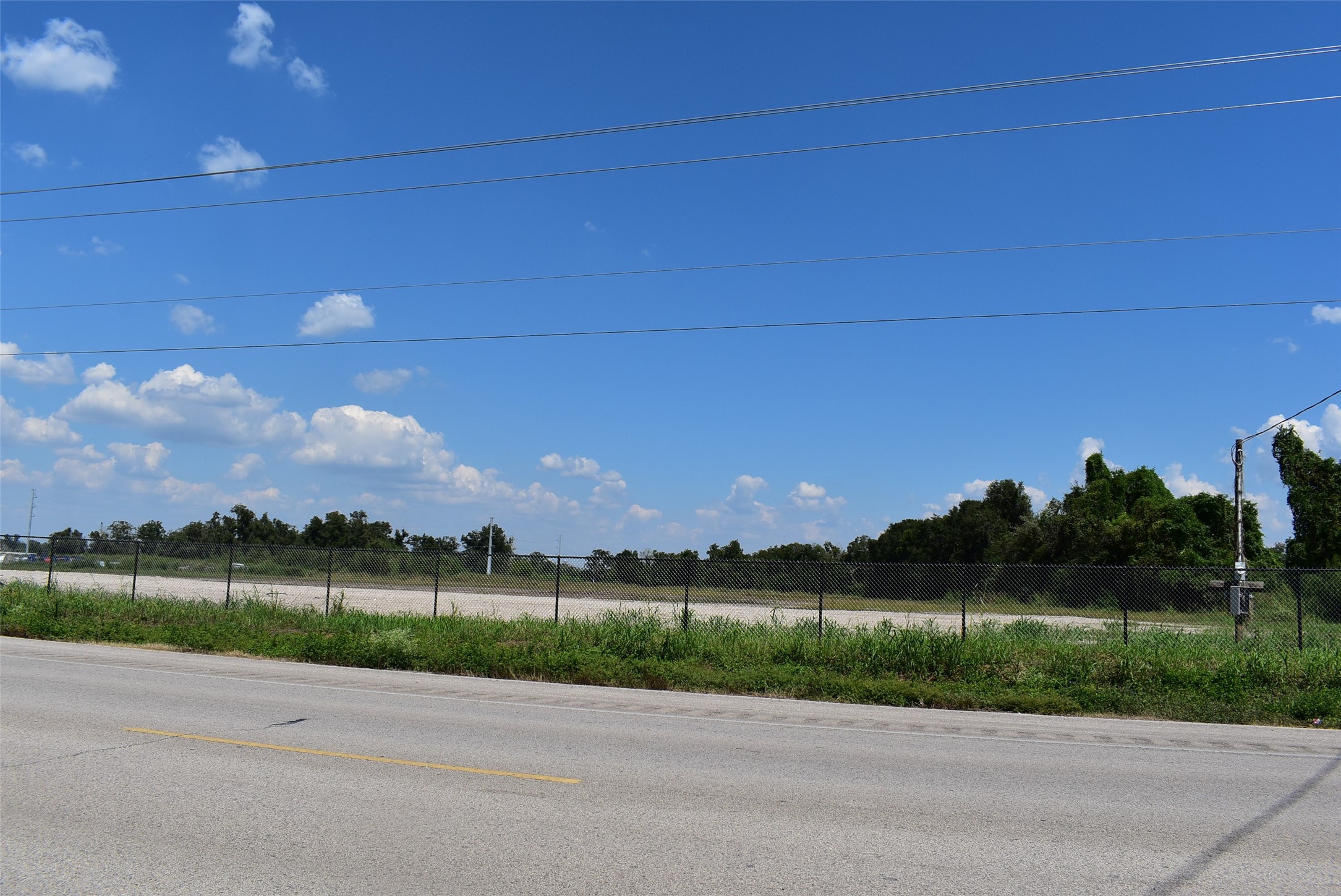 8911 Fm 524 Road Property Photo 5