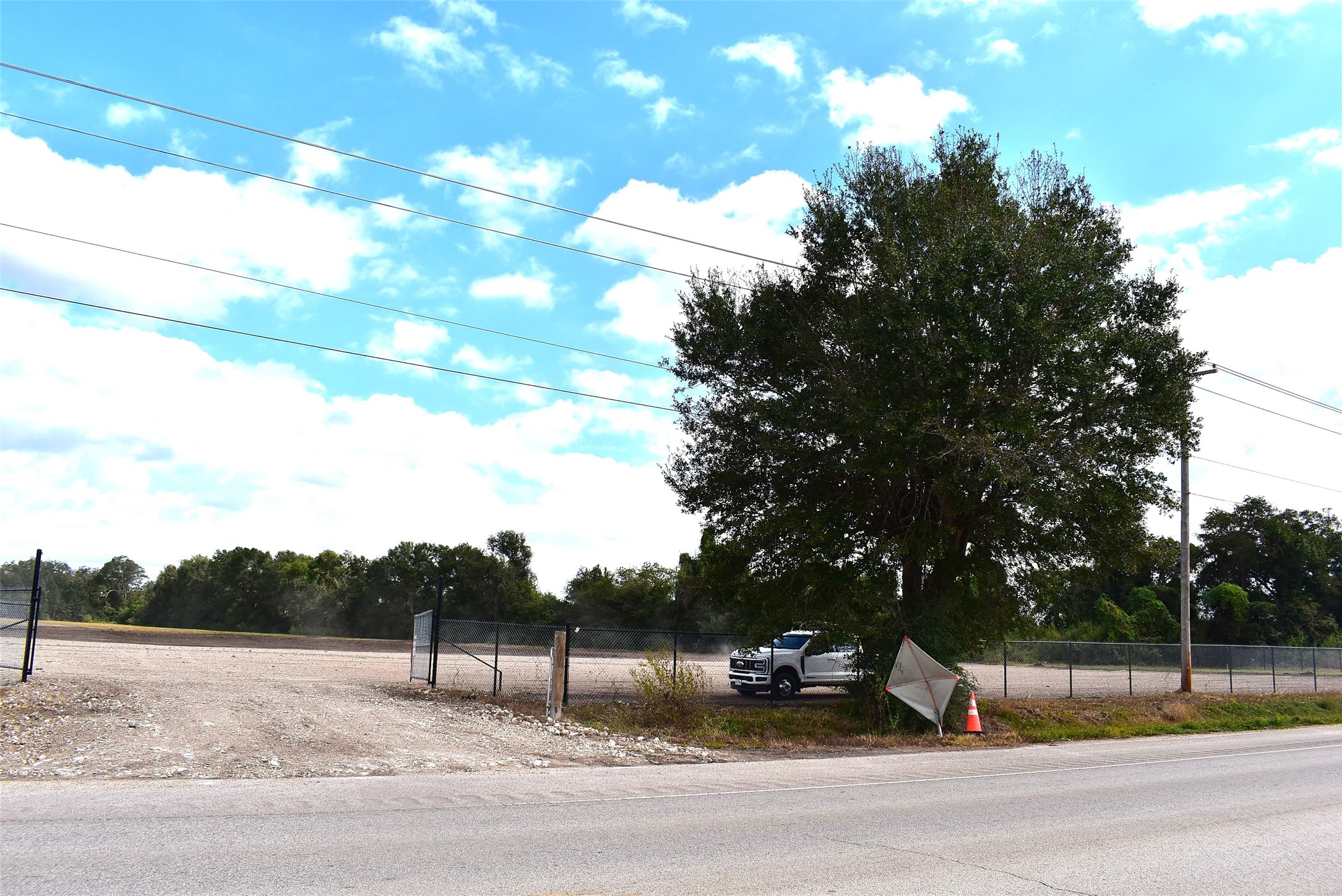 8911 Fm 524 Road Property Photo 13