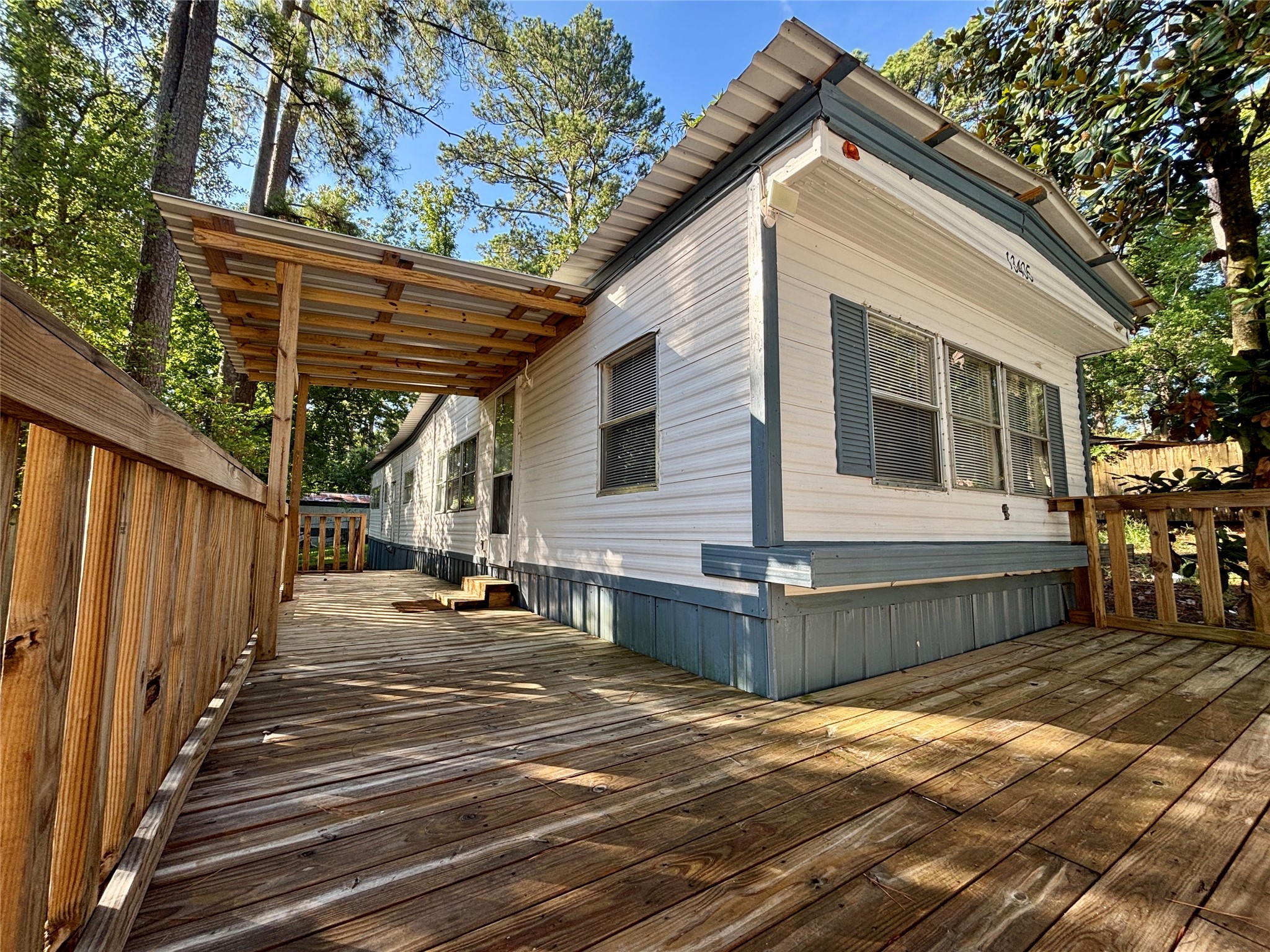 13405 Commander Circle Property Photo 1