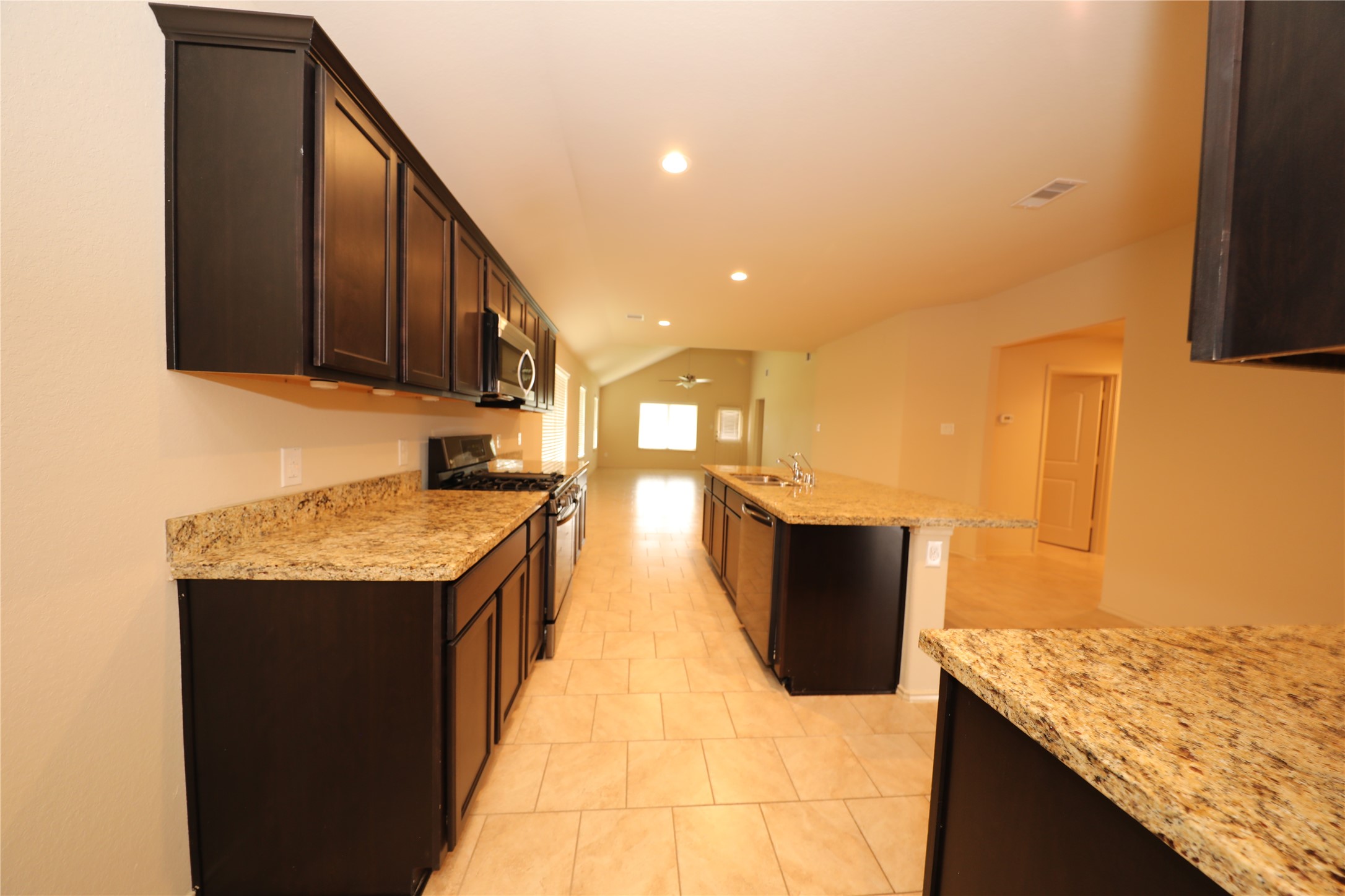 23210 Royal Tiger Road Property Photo 4