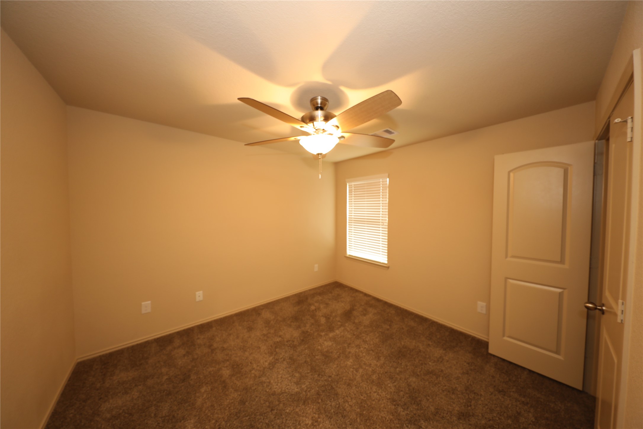 23210 Royal Tiger Road Property Photo 10