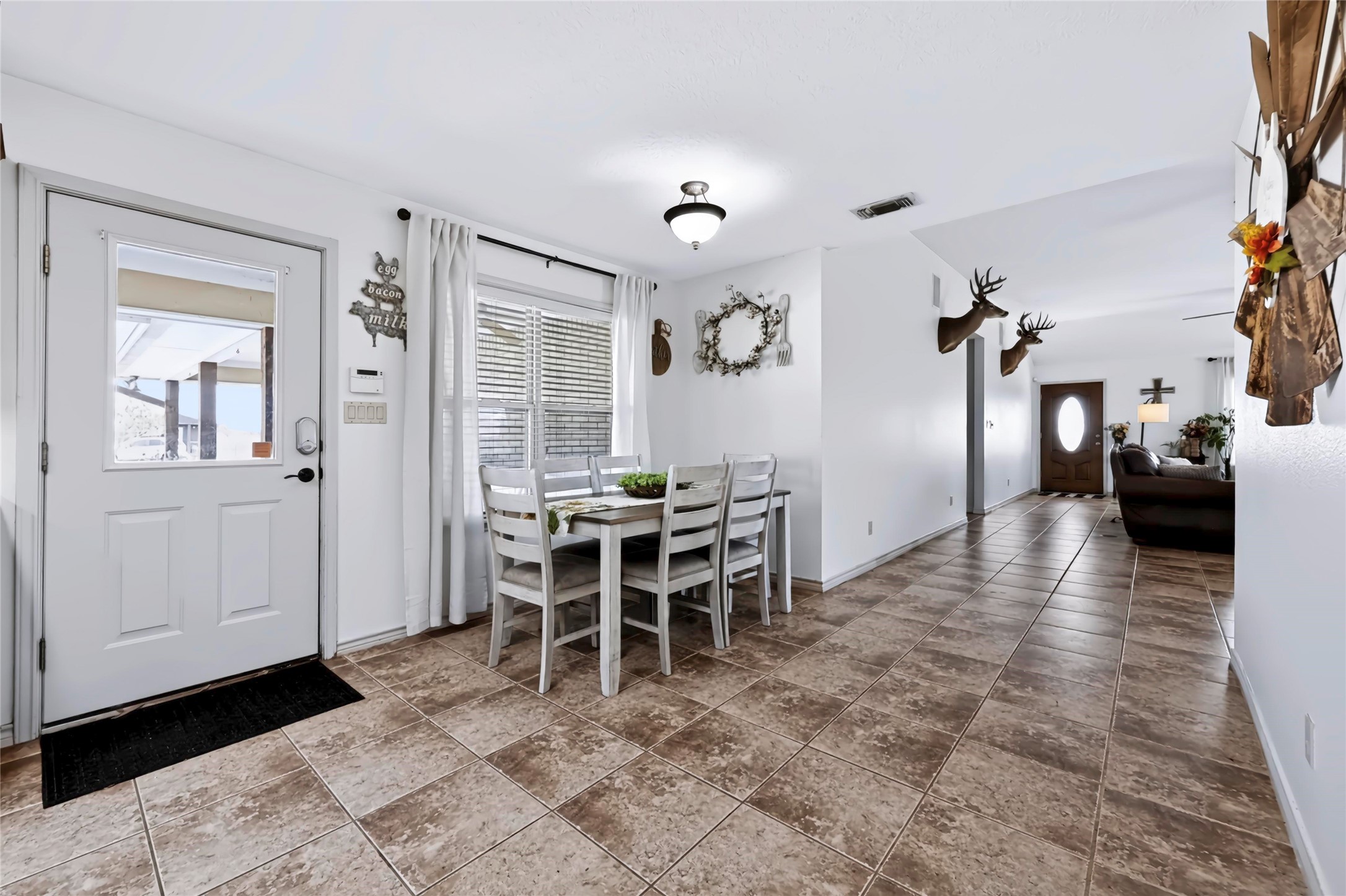 4800 Petter Rainosek Loop Property Photo 7