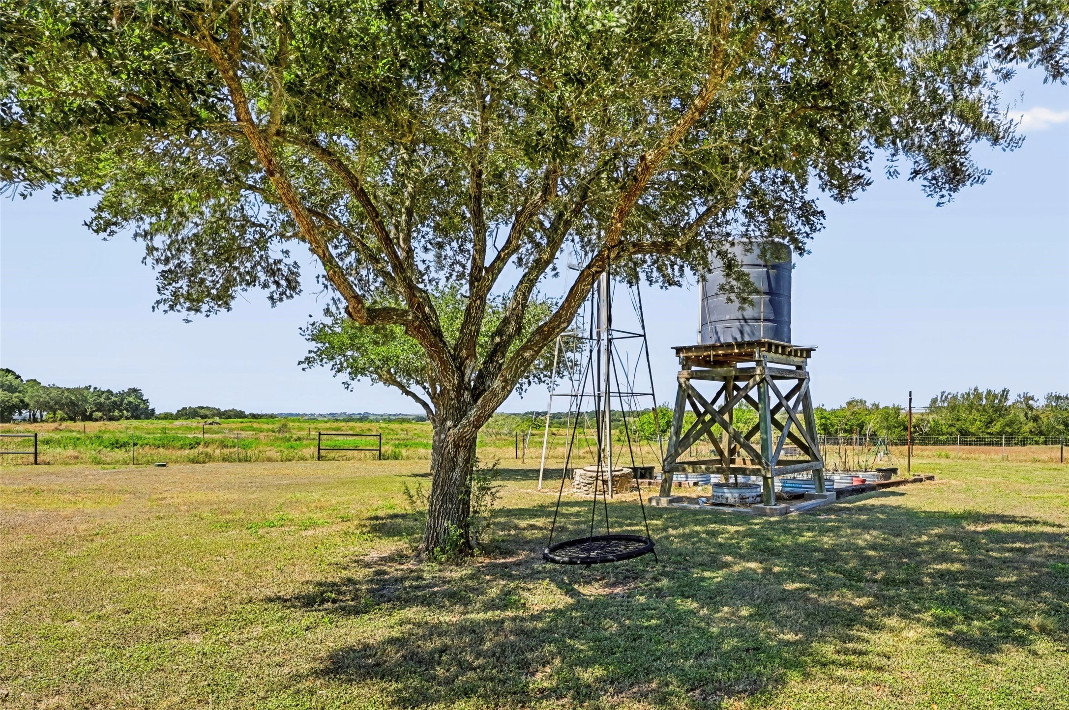 4800 Petter Rainosek Loop Property Photo 21