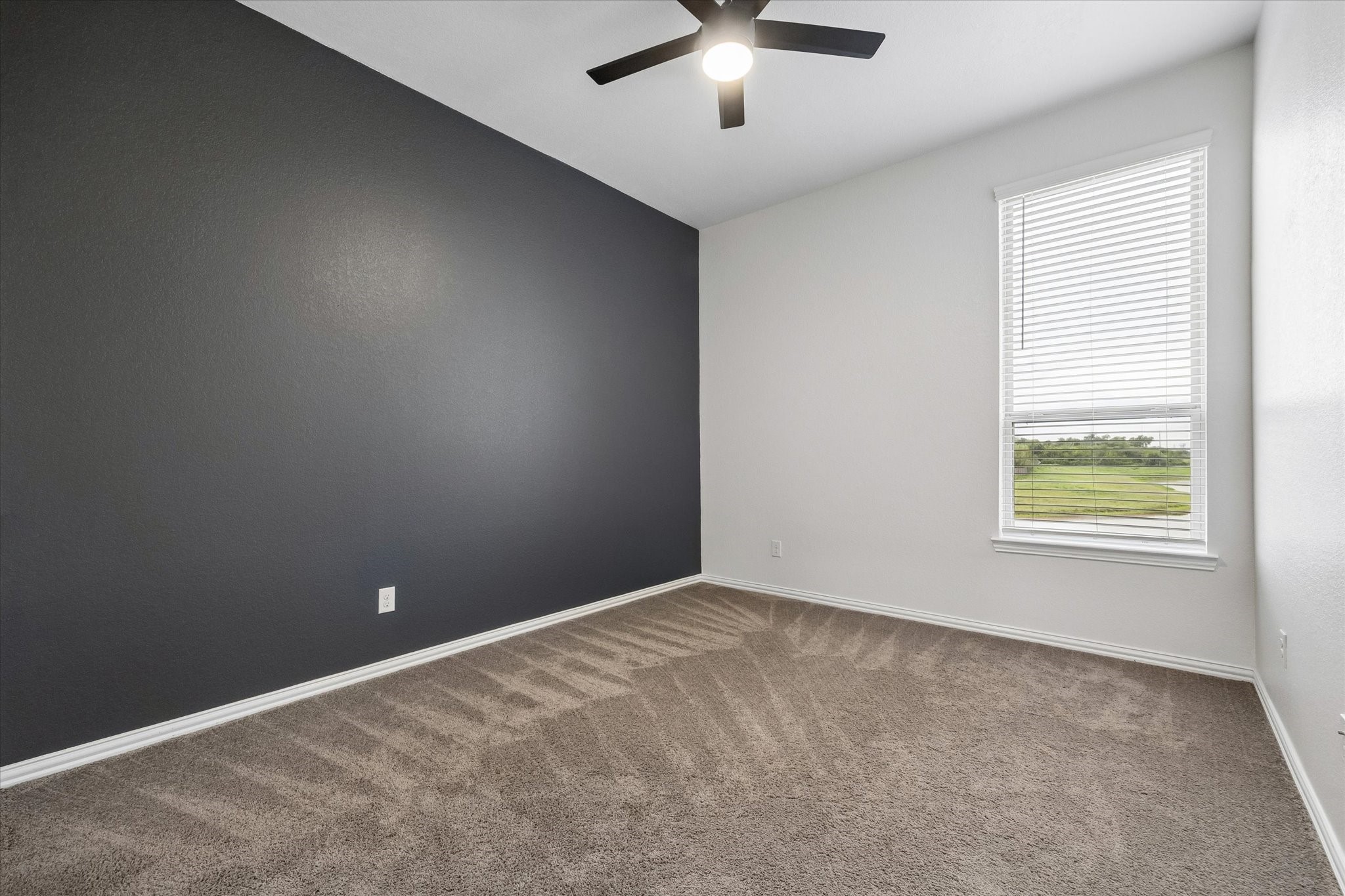 1606 Ryon Falls Drive Property Photo 19
