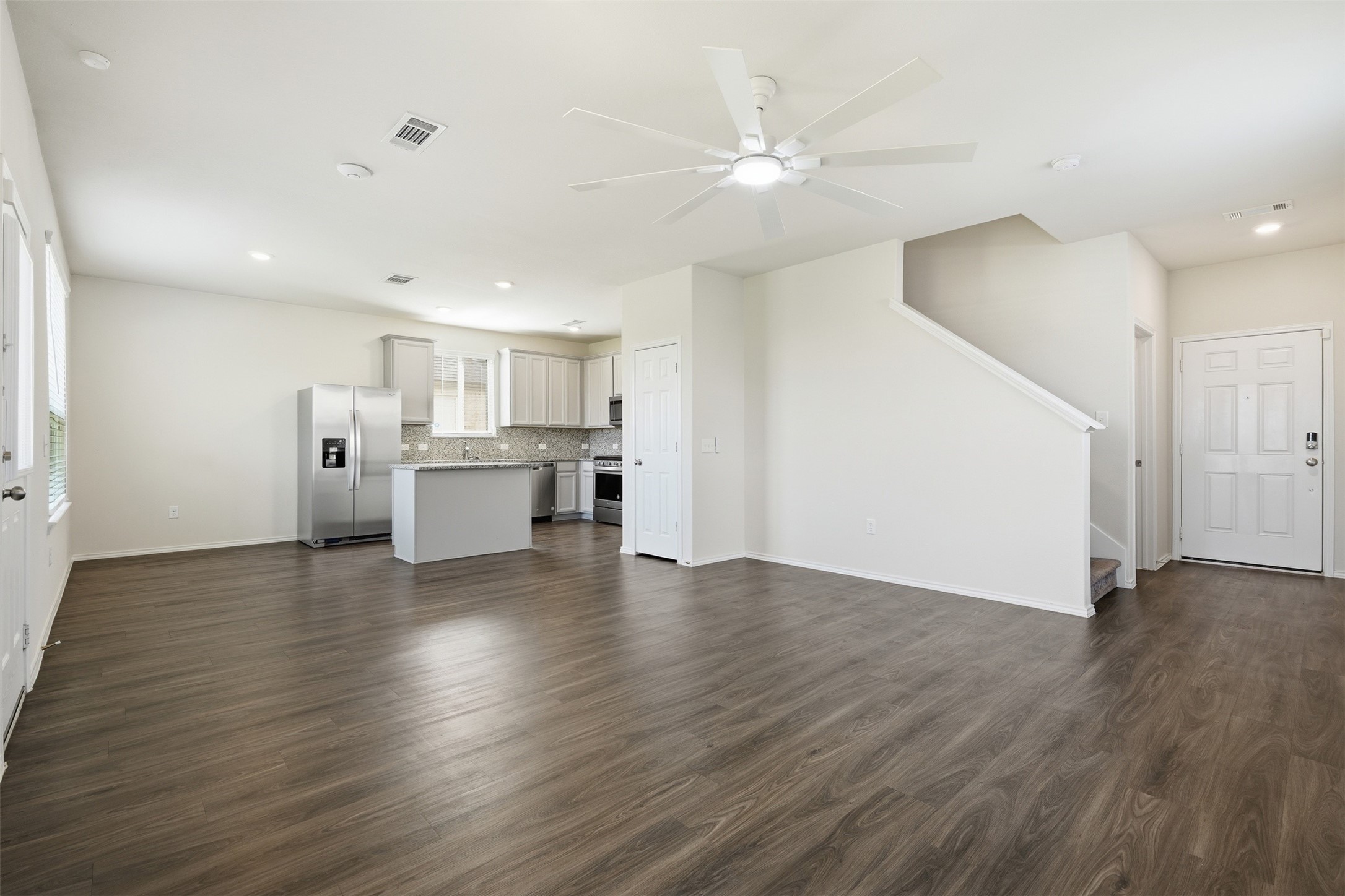 25626 Pannier Place Property Photo 6
