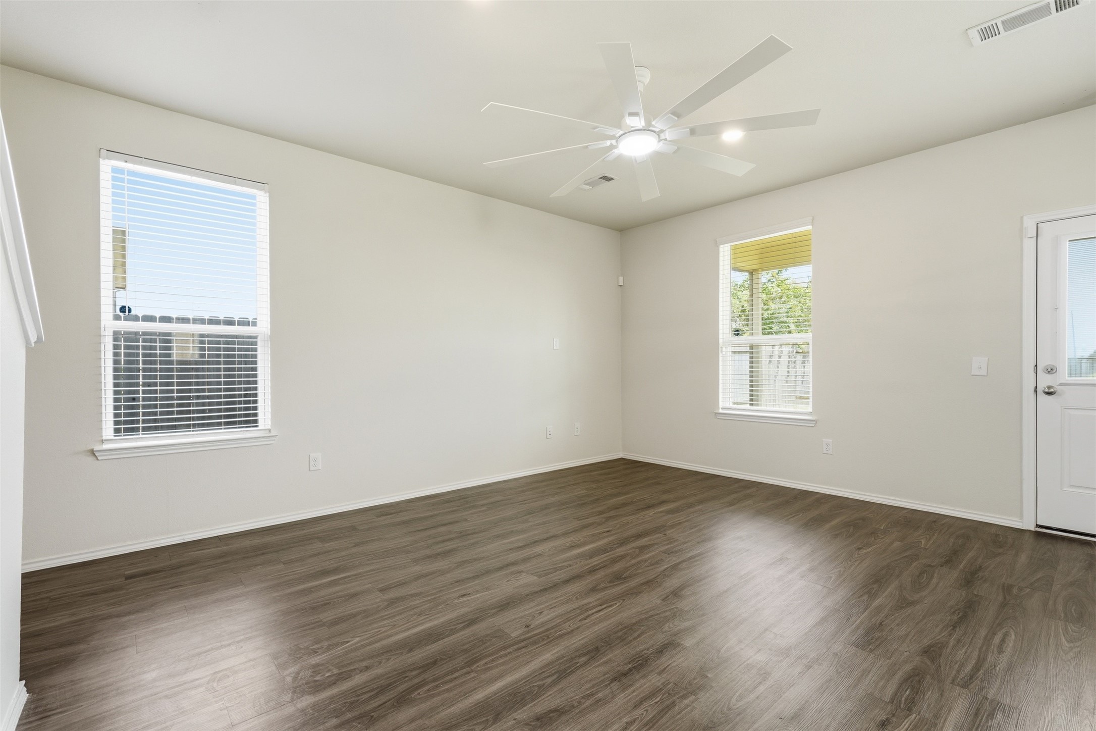 25626 Pannier Place Property Photo 7