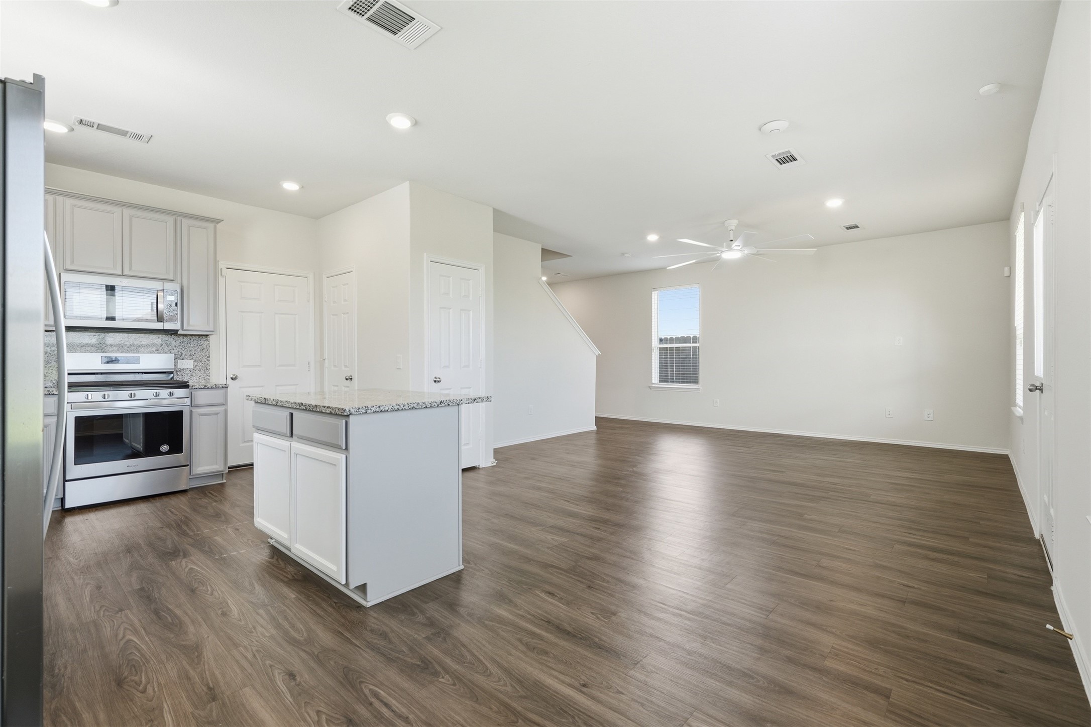25626 Pannier Place Property Photo 9