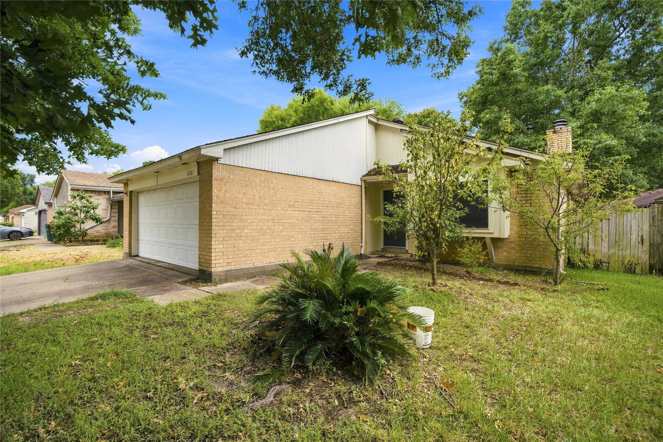 11747 Yearling Drive Property Photo 2