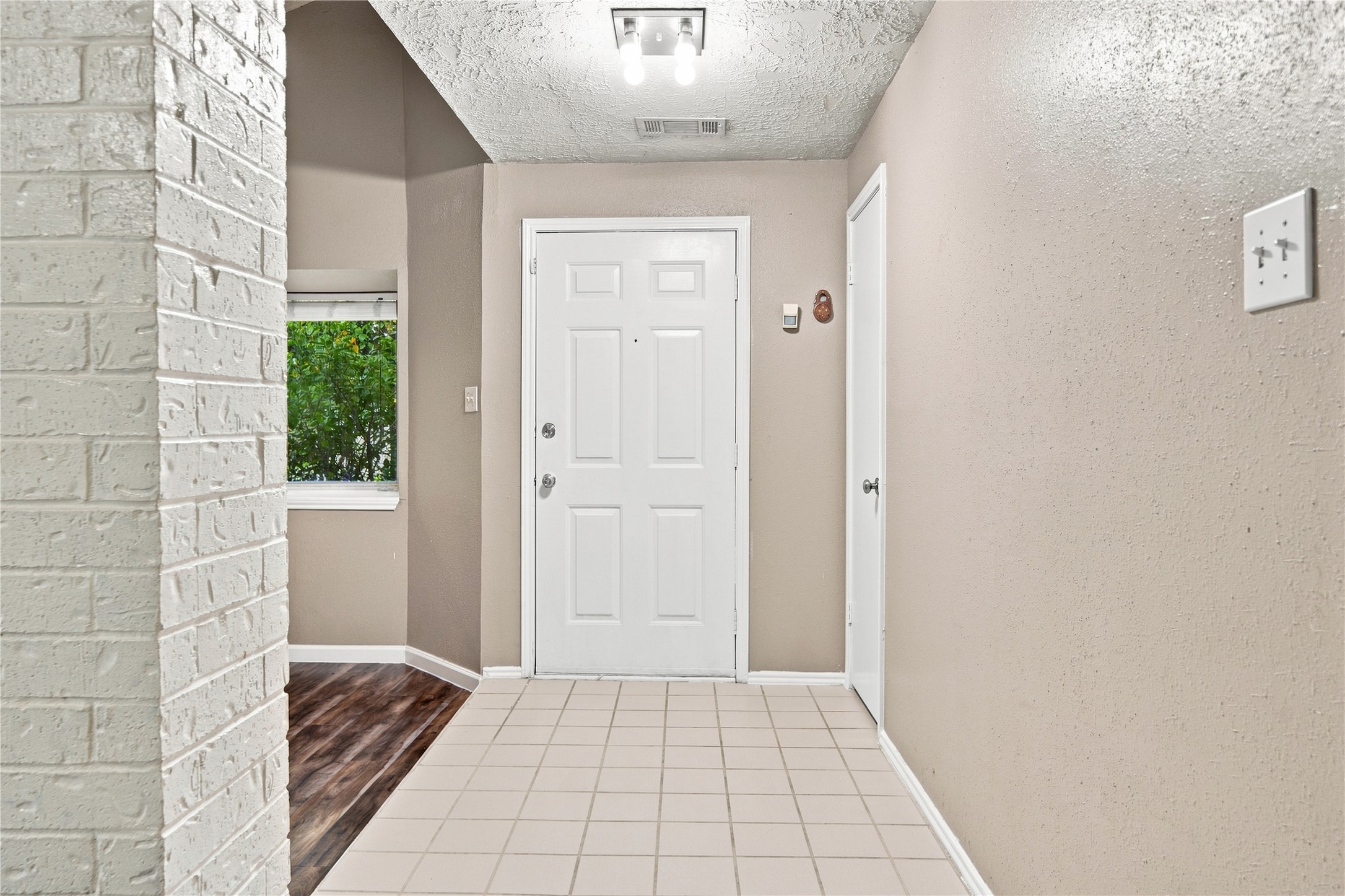 11747 Yearling Drive Property Photo 5