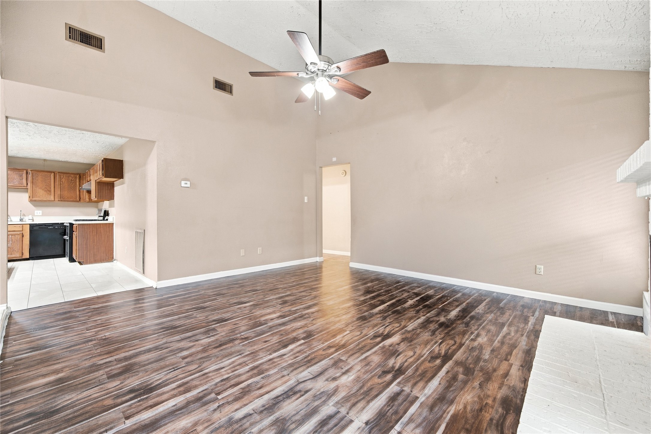 11747 Yearling Drive Property Photo 16