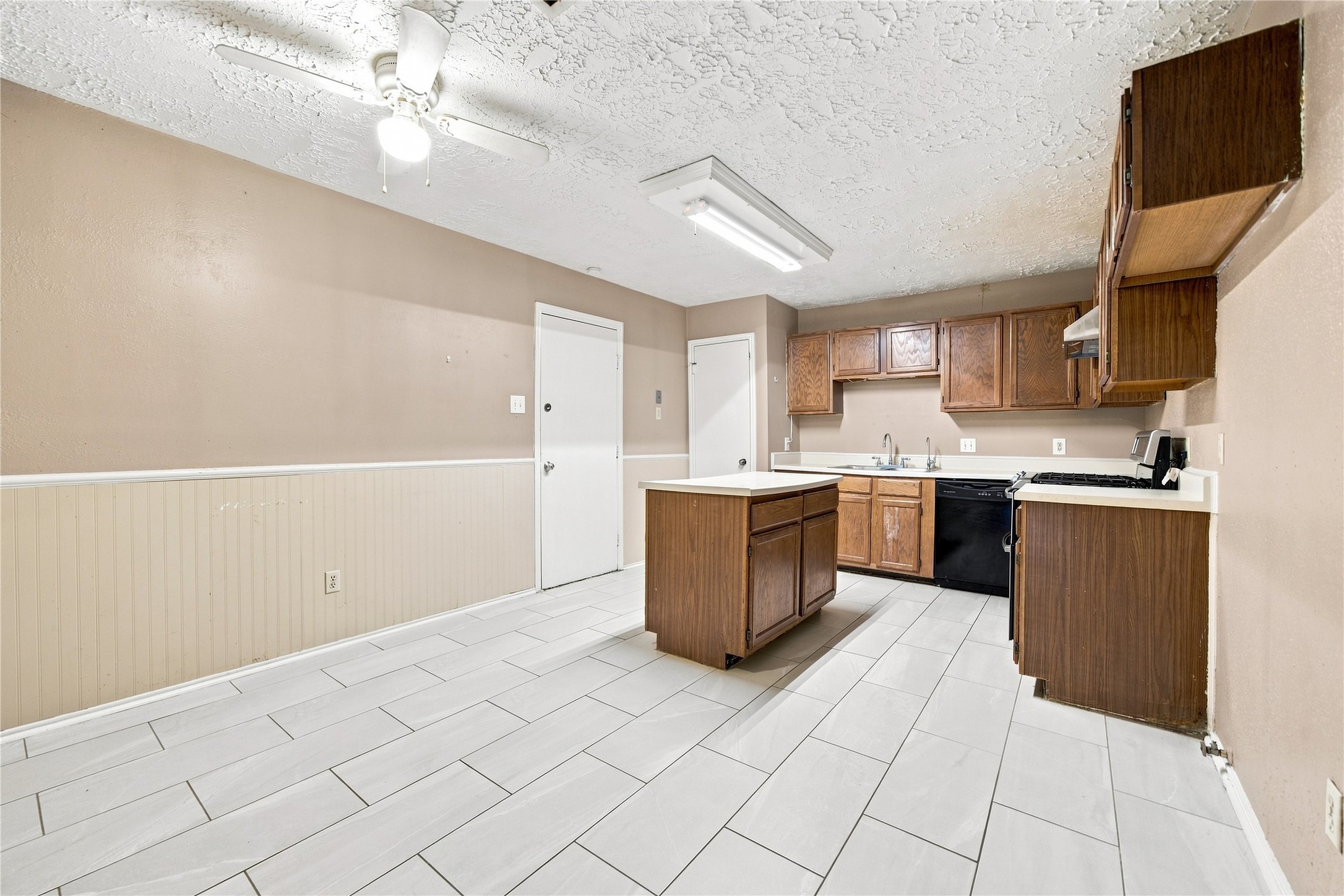 11747 Yearling Drive Property Photo 22