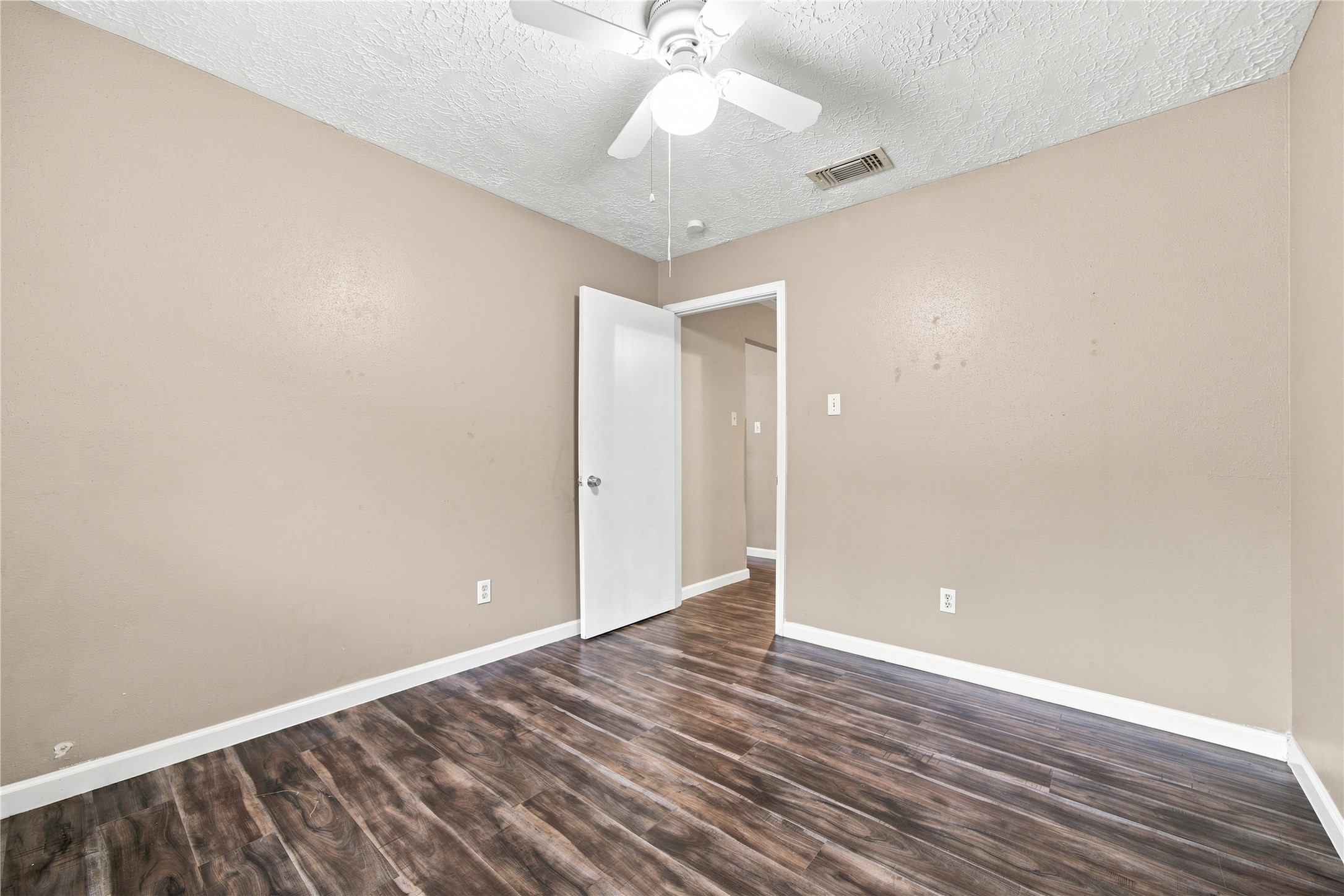 11747 Yearling Drive Property Photo 26