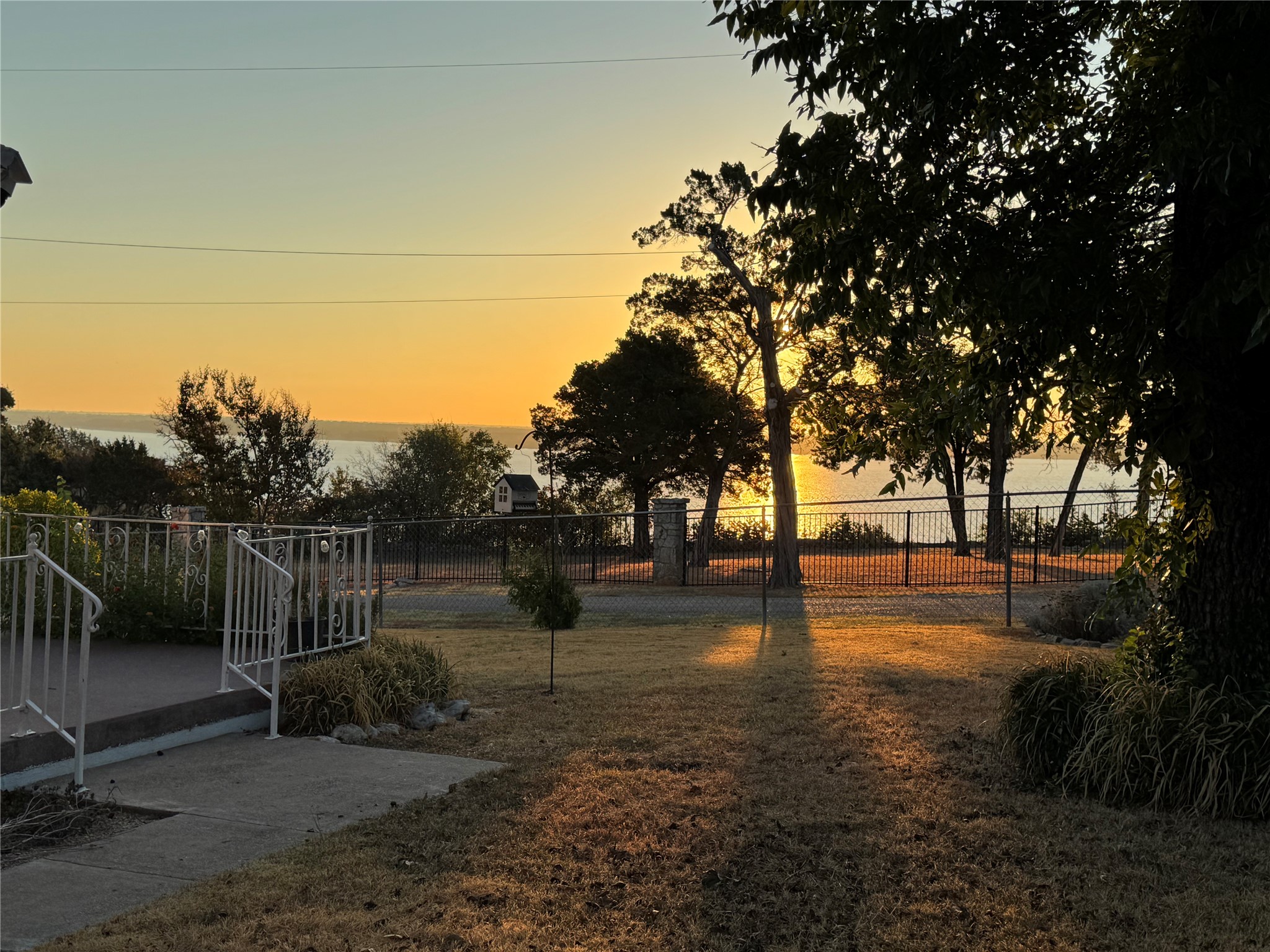 425 County Road 1526 Property Photo 1