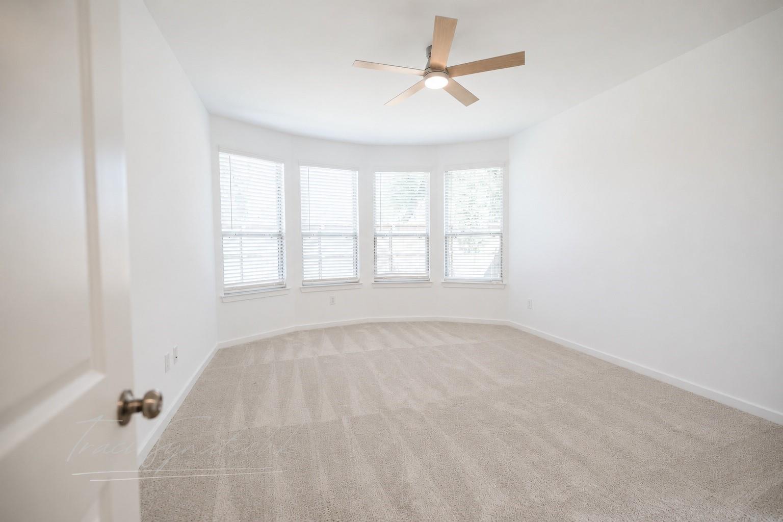 18110 Velaris Way Property Photo 9