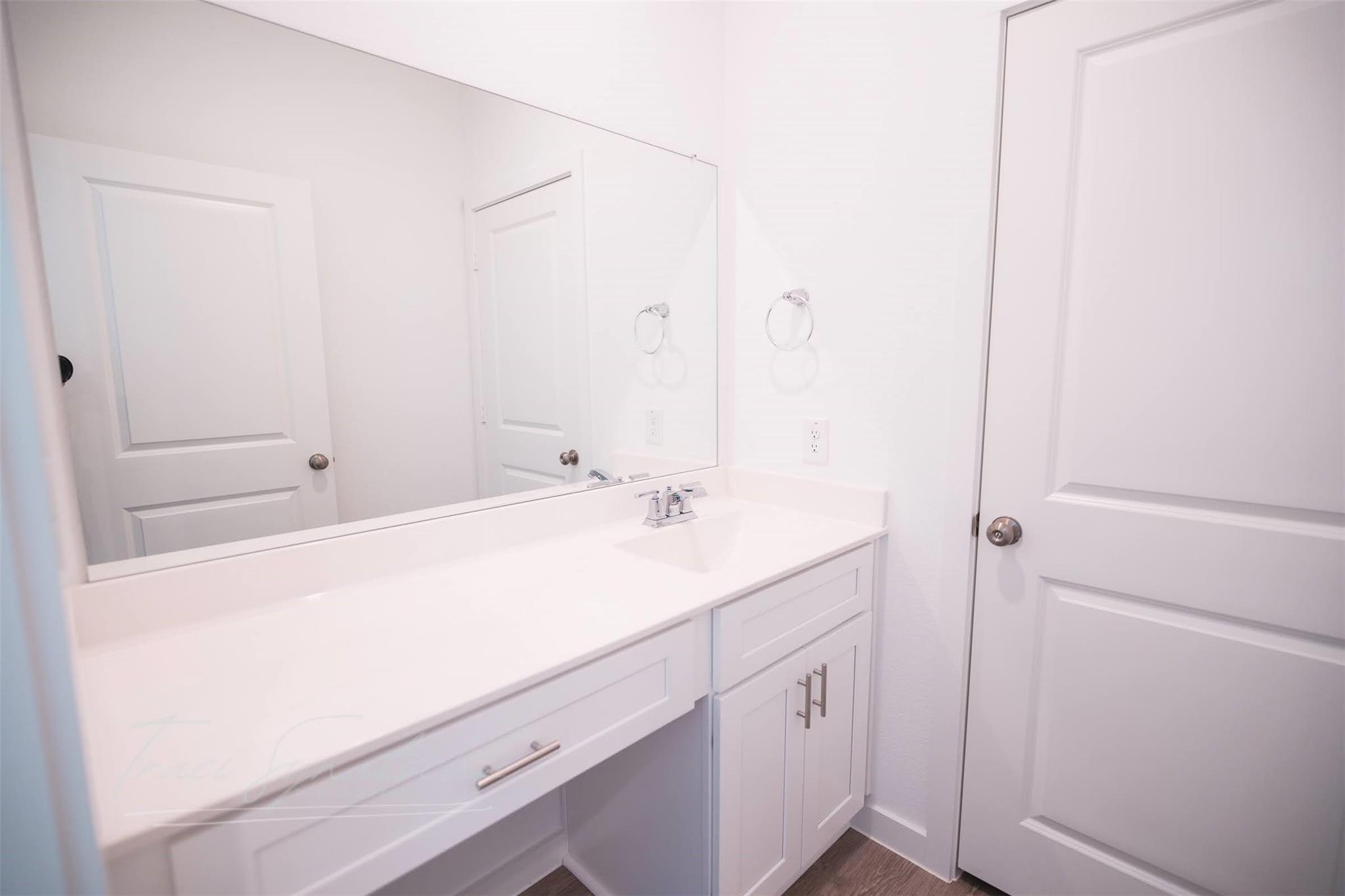 18110 Velaris Way Property Photo 13