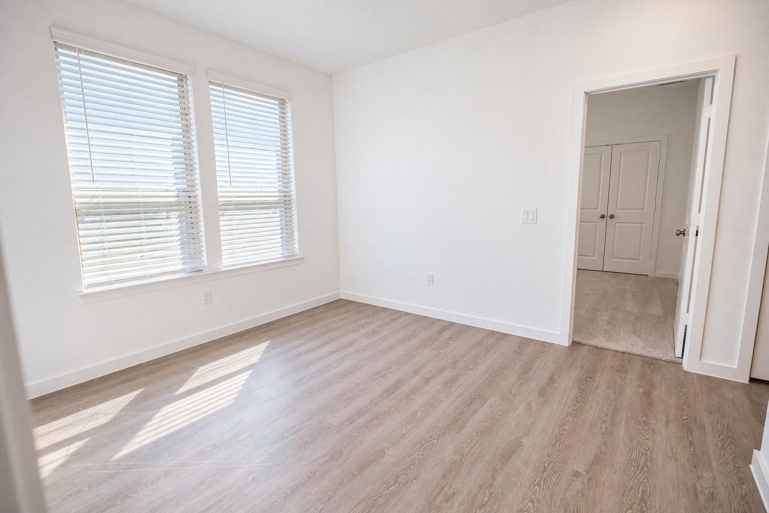 18110 Velaris Way Property Photo 15