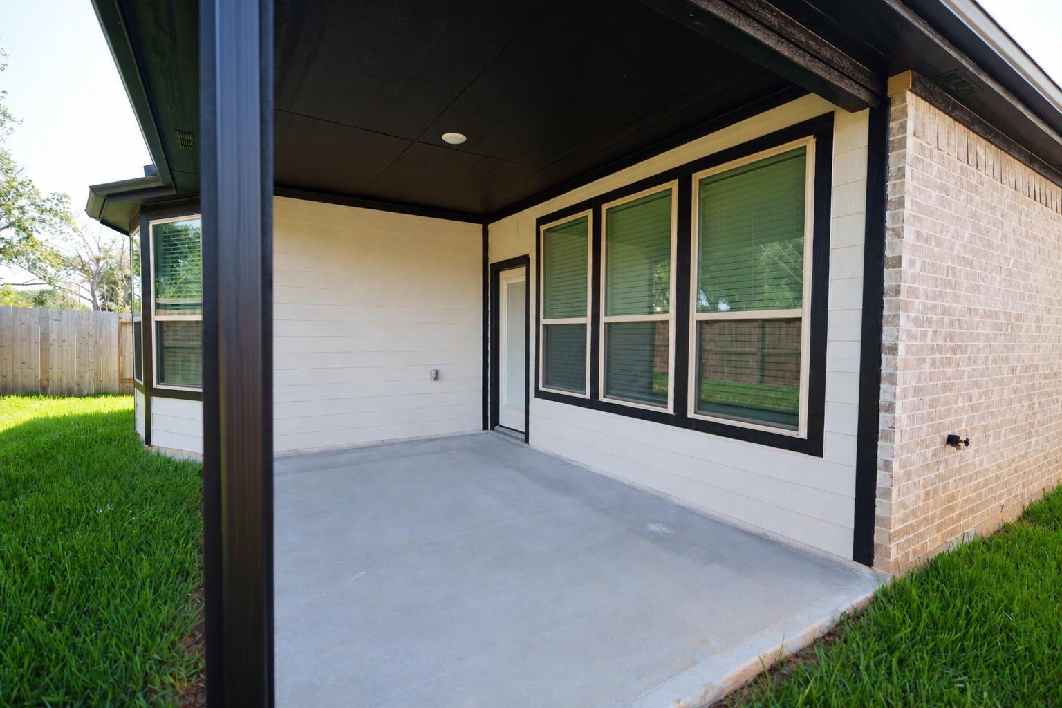 18110 Velaris Way Property Photo 19