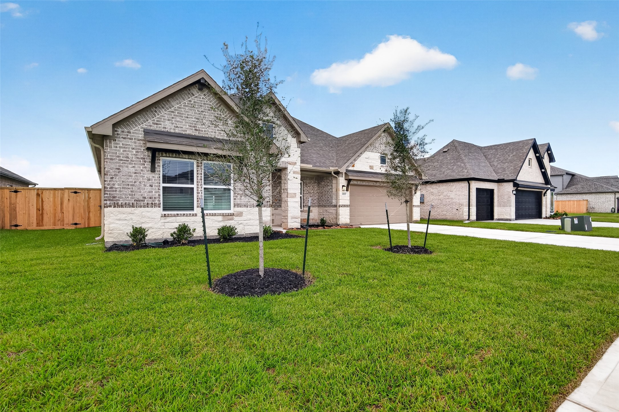 3507 Sago Palm Dr Property Photo 4