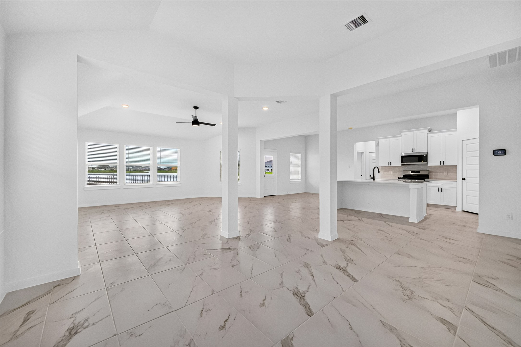 3507 Sago Palm Dr Property Photo 6