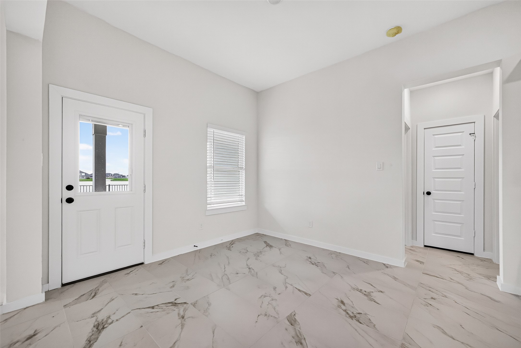 3507 Sago Palm Dr Property Photo 23