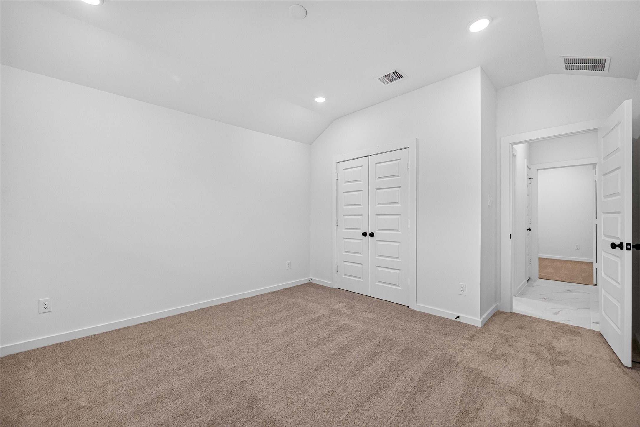 3507 Sago Palm Dr Property Photo 28