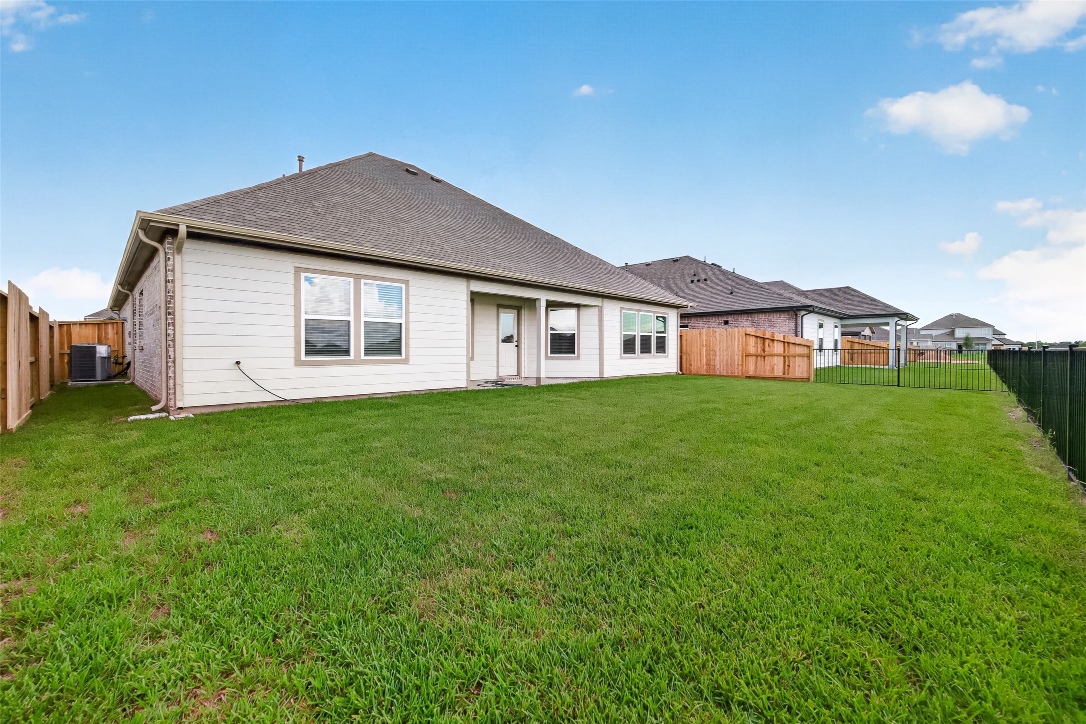 3507 Sago Palm Dr Property Photo 45