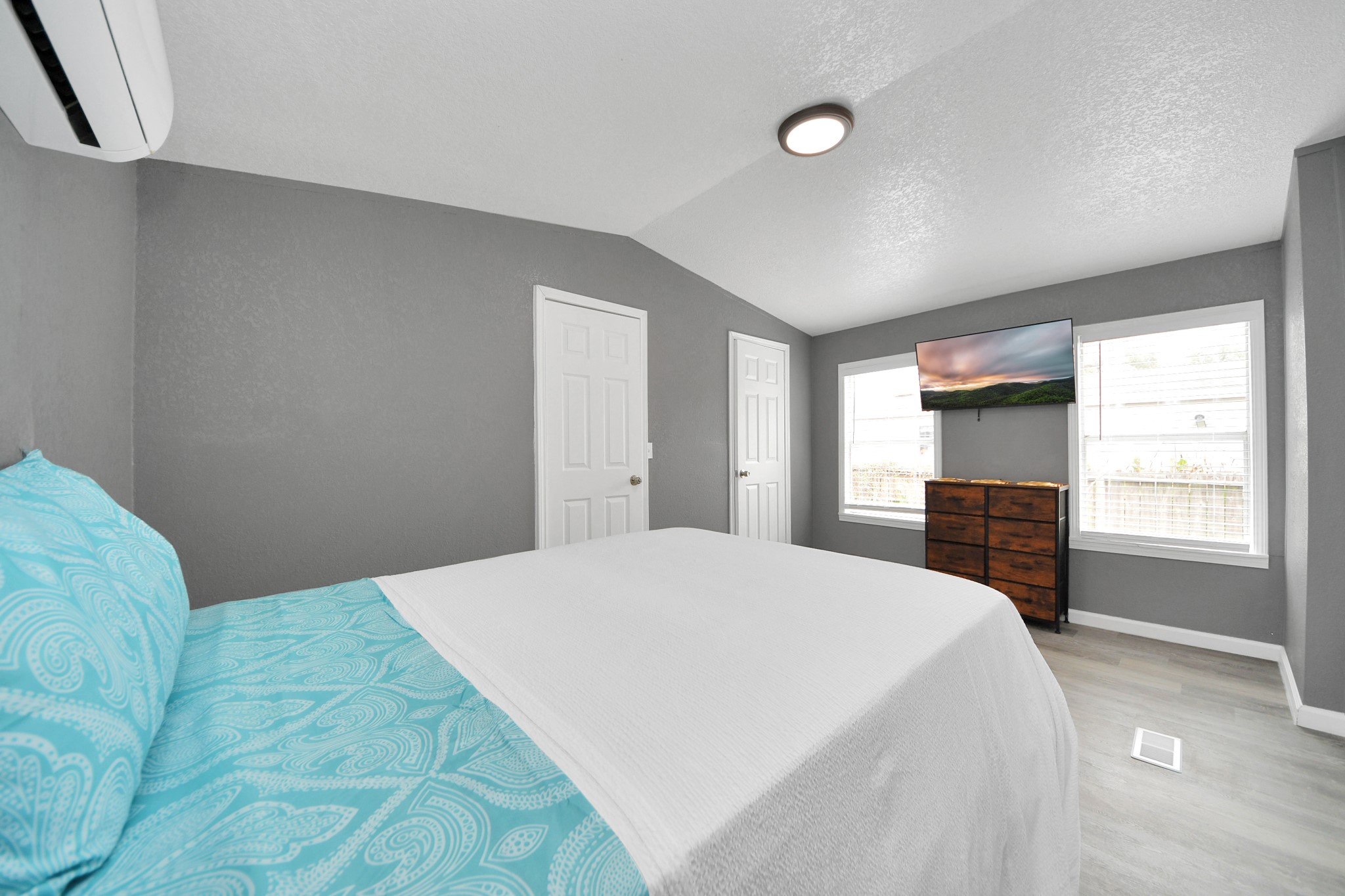 145 W Austin Avenue Property Photo 20