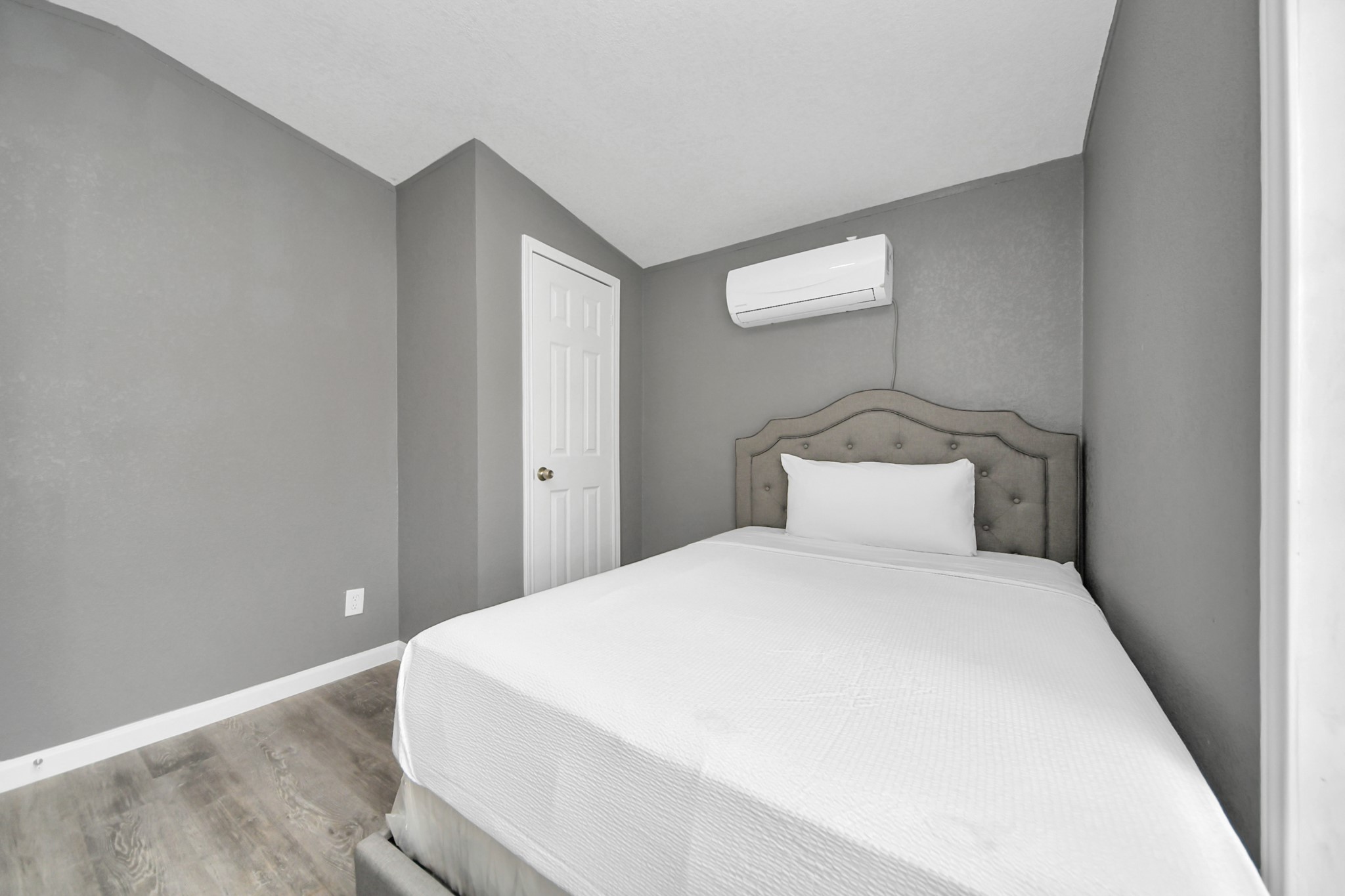 145 W Austin Avenue Property Photo 25