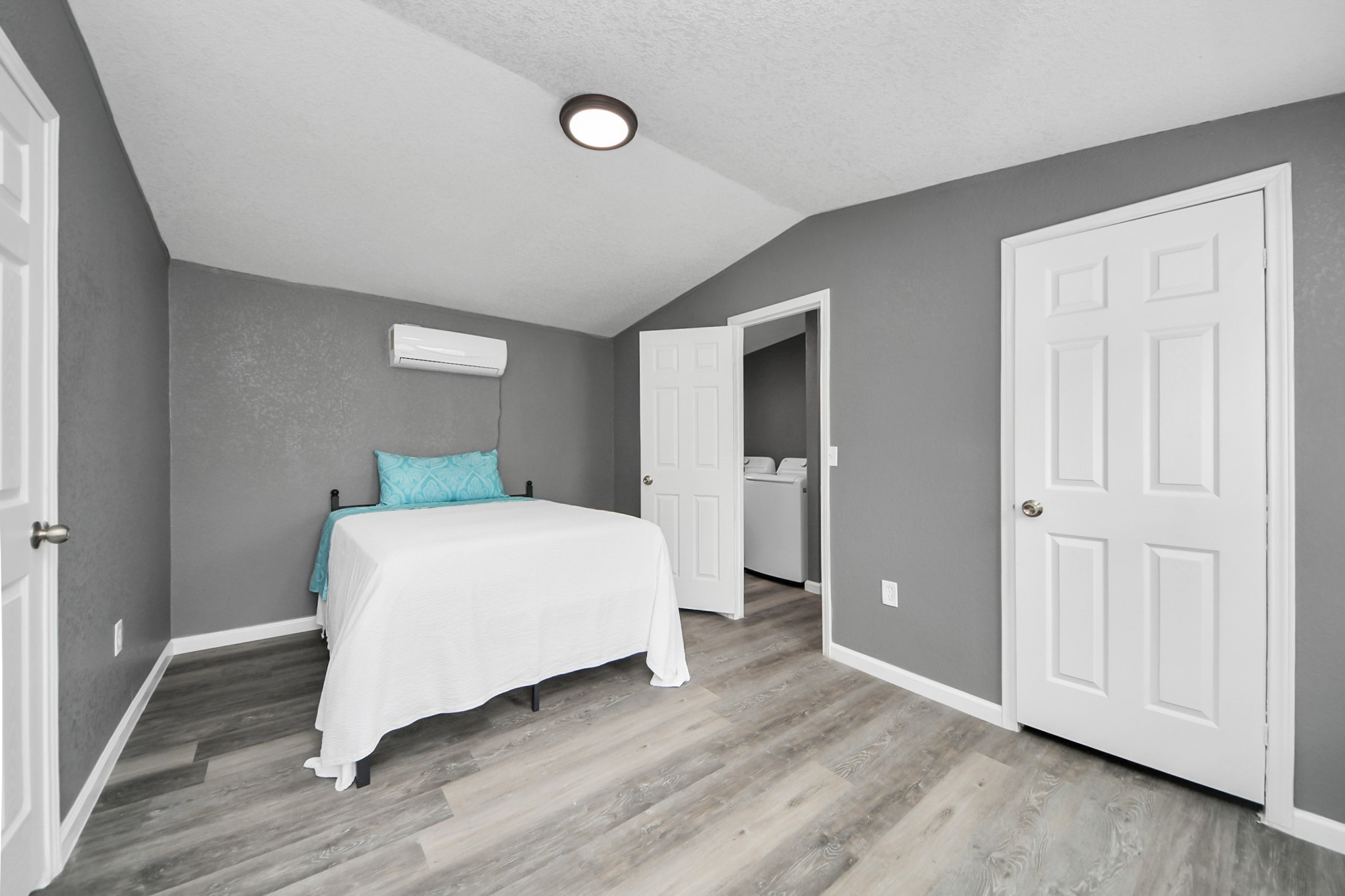 145 W Austin Avenue Property Photo 36