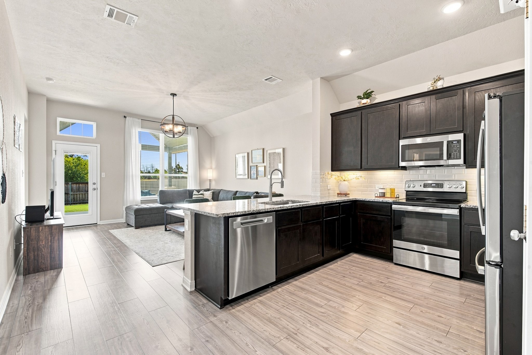 10635 Natural Pond Road Property Photo 4