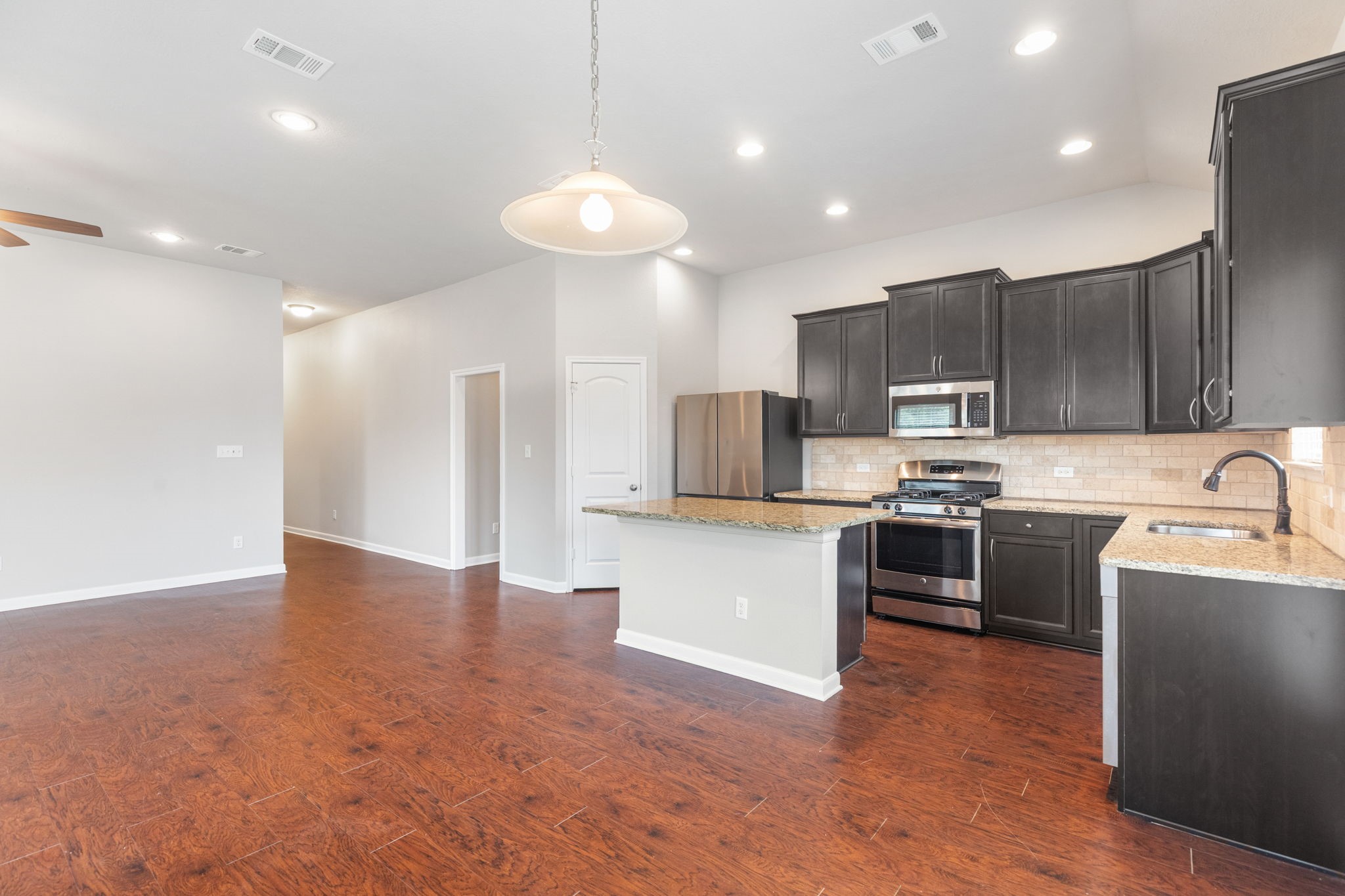 4161 Shallow Creek Loop Property Photo 3