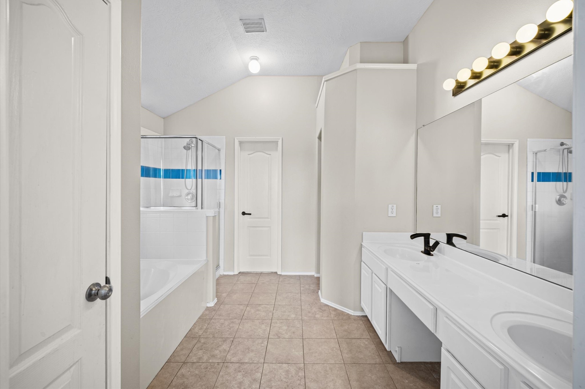 8711 Sandusky Court Property Photo 16