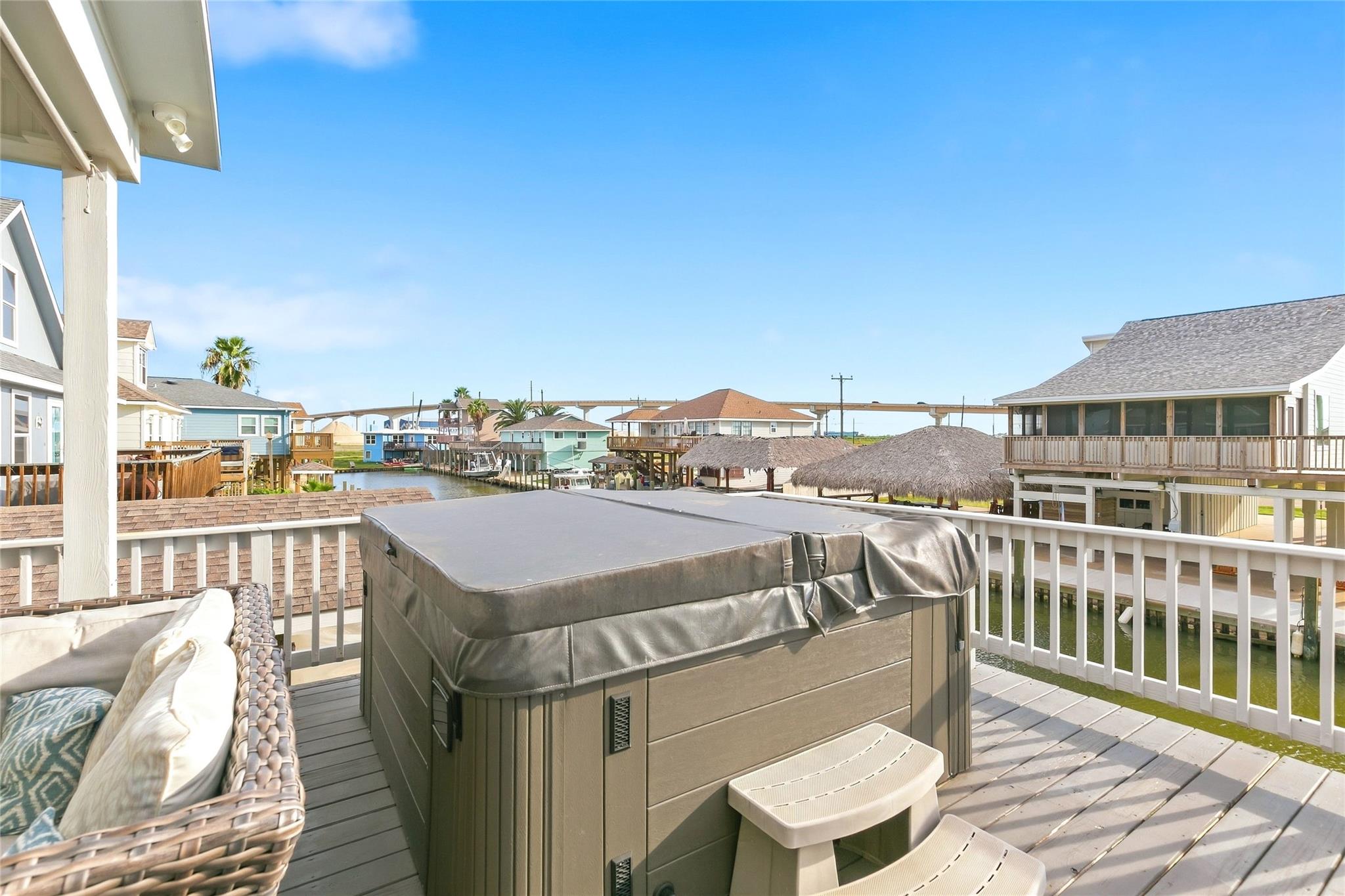 19 King Fish Lane Property Photo 6
