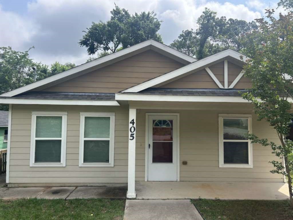 405 Mary Avenue Property Photo